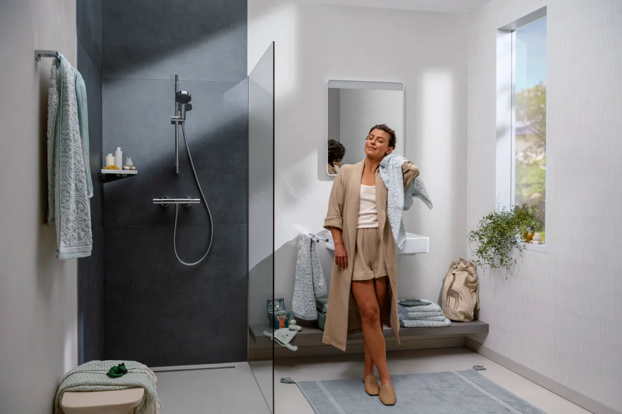 Hansgrohe Ecostat Fine Brausethermostat Aufputz Chrom, DN15, Temperatur- und Volumensteuerung, EcoStop+ Taste, max. Durchflussmenge 17 l/min bei 3 bar, min./max. Betriebsdruck 1/10 bar, Sicherheitssperre ab 40°C, einstellbare Temperaturbegrenzung, Rückfl Hansgrohe Ecostat Fine Brausethermostat Aufputz Chrom, DN15, Temperatur- und Volumensteuerung, EcoStop+ Taste, max. Durchflussmenge 17 l/min bei 3 bar, min./max. Betriebsdruck 1/10 bar, Sicherheitssperre ab 40°C, einstellbare Temperaturbegrenzung, Rückfl