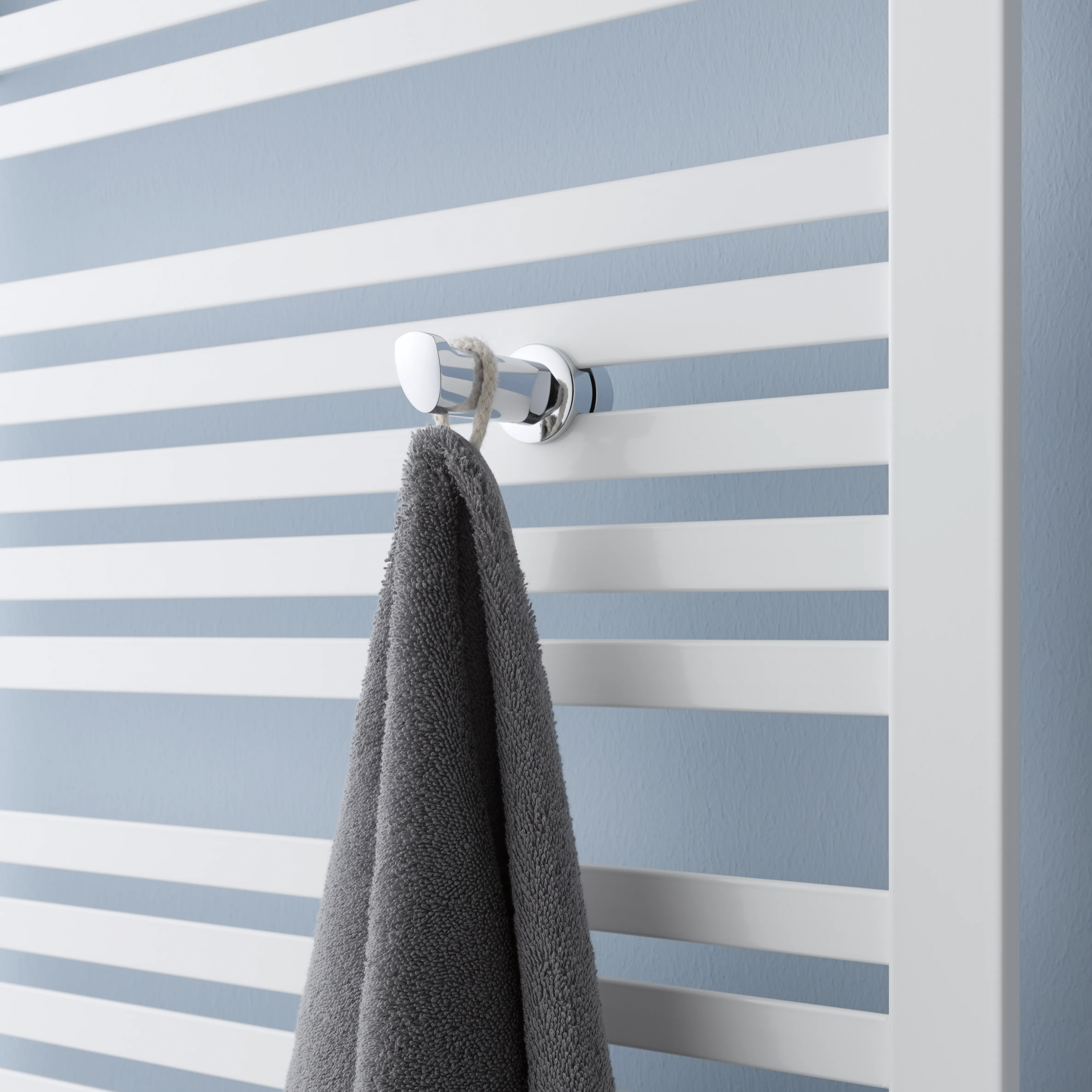 Kermi Design-Heizkörper „Geneo® quadris“ 44,7 × 149,4 cm in Graphit Metallic Kermi Design-Heizkörper „Geneo® quadris“ 44,7 × 149,4 cm in Graphit Metallic