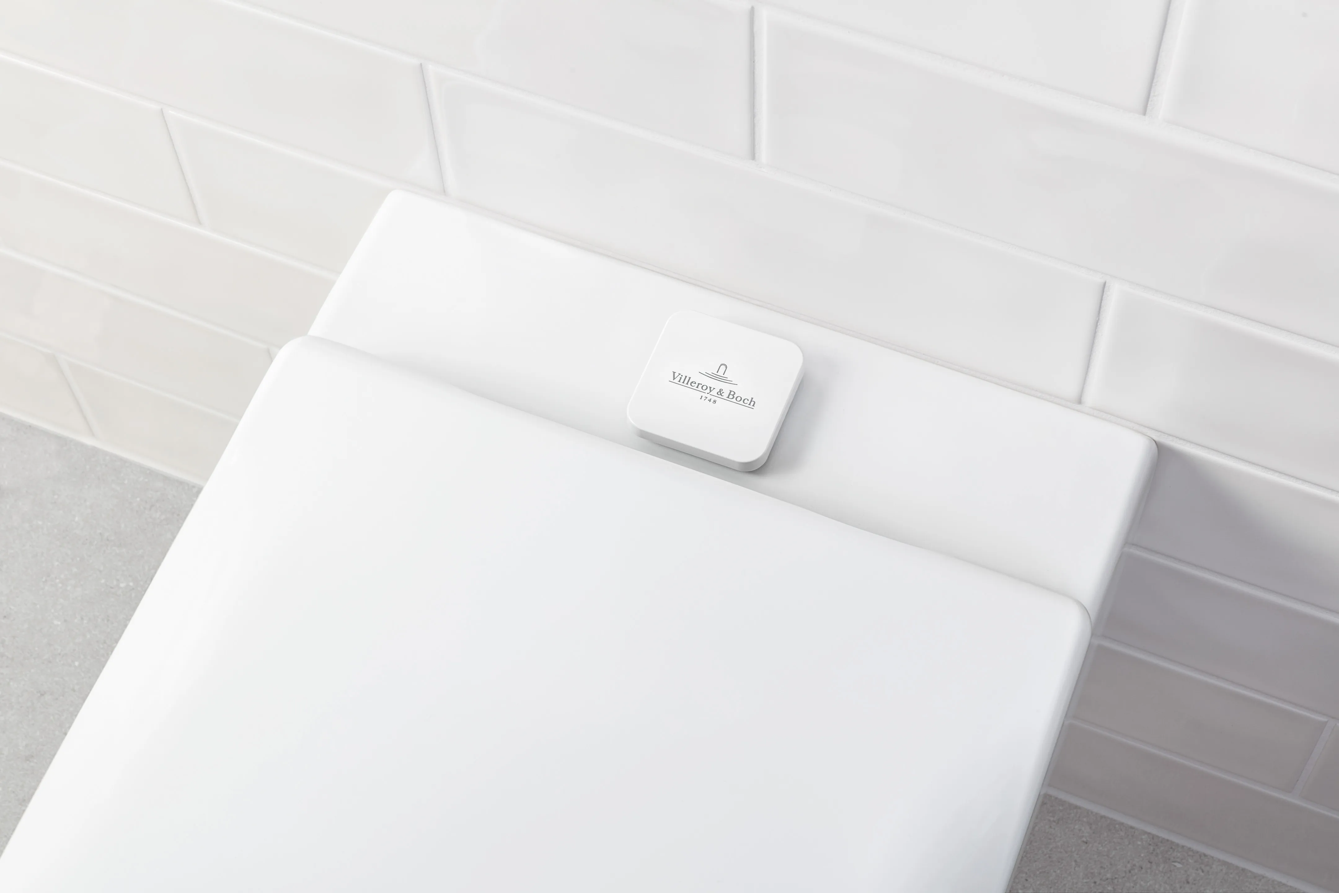 Villeroy & Boch WC-Sitz „Subway 2.0“ inkl. Deckel 35,9 × 45,9 × 6 cm in Weiß Alpin, Quick Release, Soft Closing Villeroy & Boch WC-Sitz „Subway 2.0“ inkl. Deckel 35,9 × 45,9 × 6 cm in Weiß Alpin, Quick Release, Soft Closing