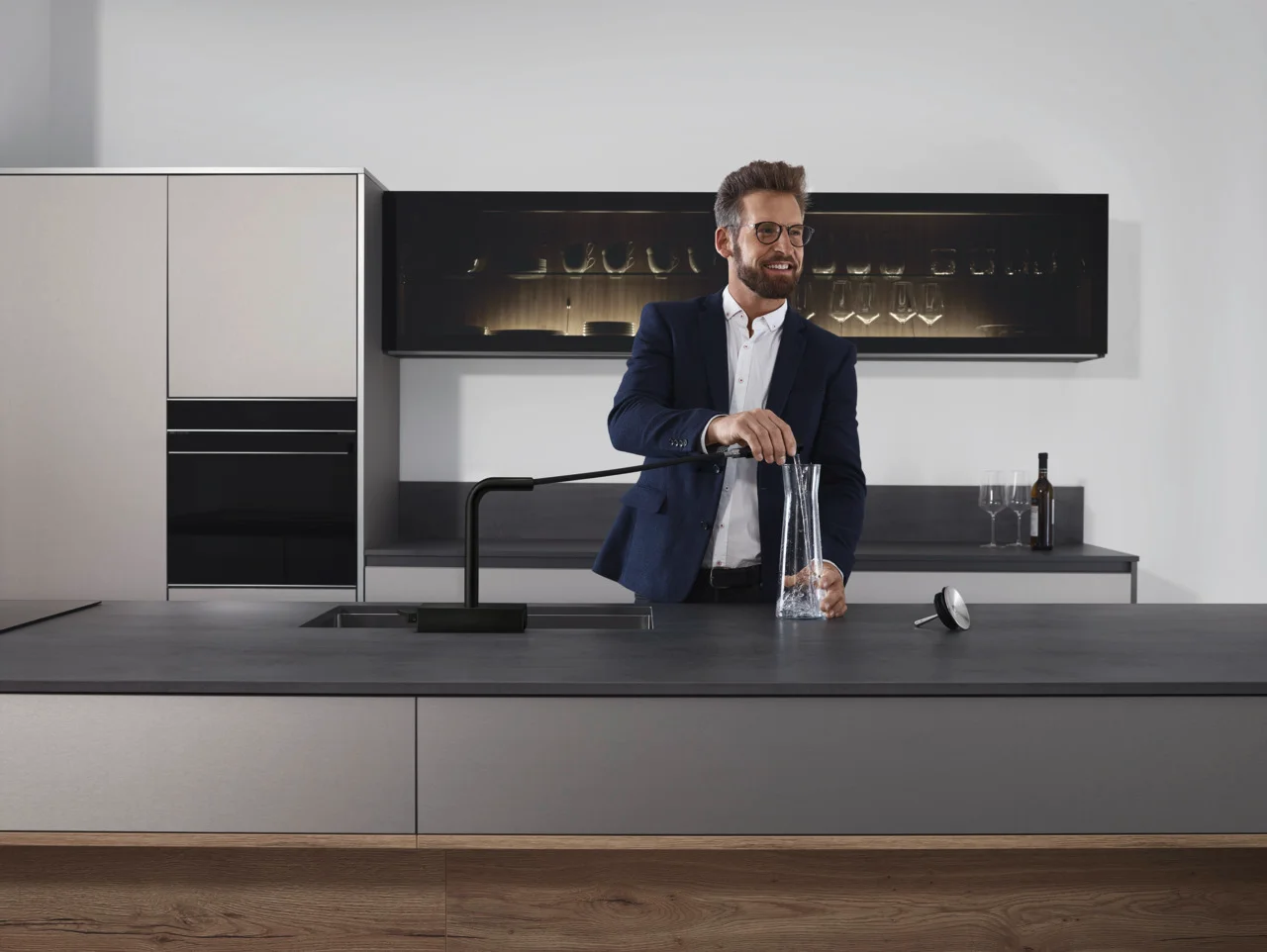 Hansgrohe Aquno Select M81 Einhebel-Küchenmischer 250, Ausziehauslauf, 2-Jet, mattschwarz