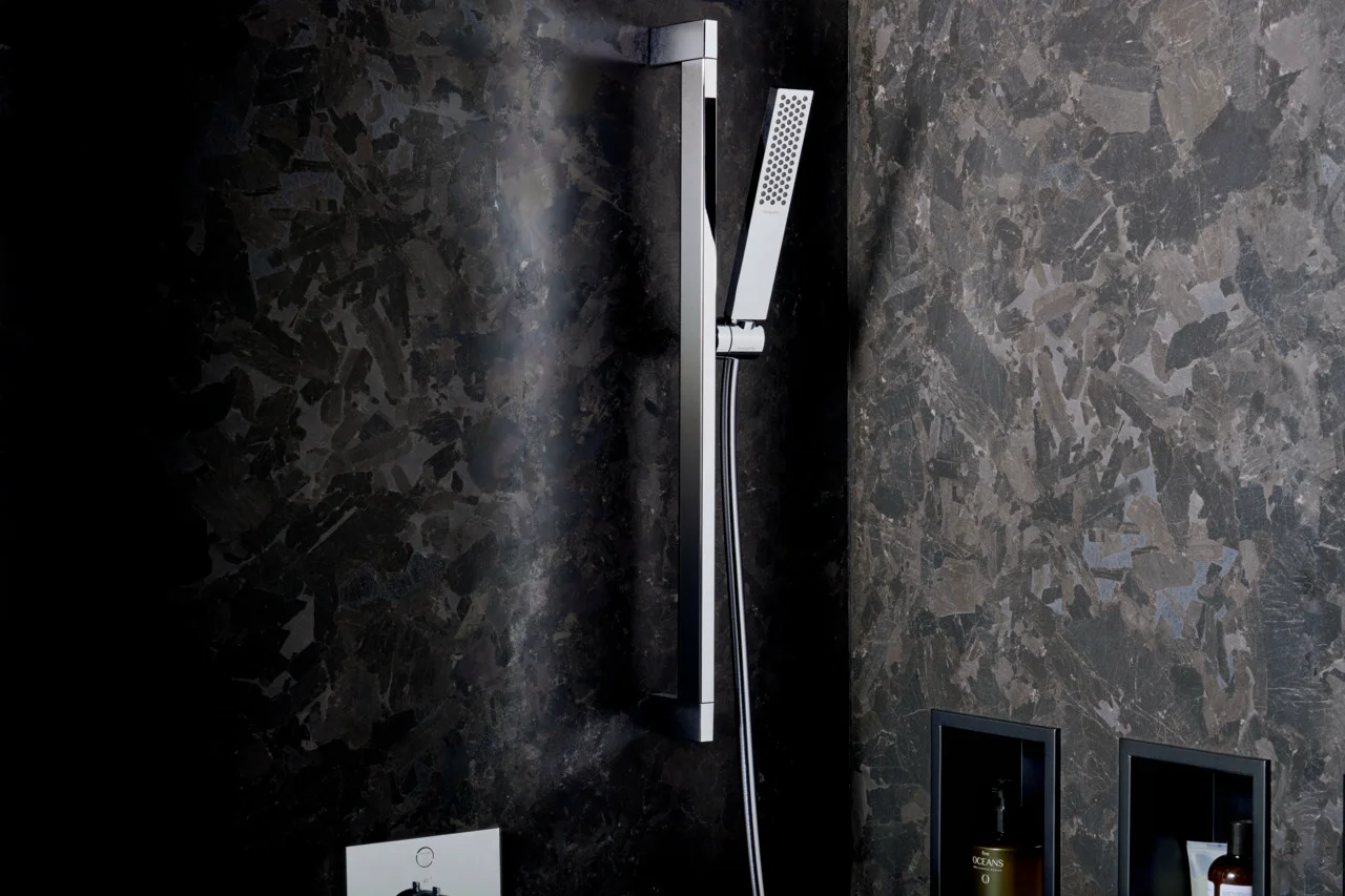 Hansgrohe Pulsify E Stabhandbrause 1jet EcoSmart+ Chrom, 100 x 25 mm, PowderRain Strahlart, QuickClean, max. Durchfluss 5 l/min ab 3 bar, Anschluss G 1/2