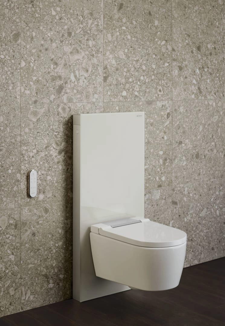 Geberit Wand-Dusch-WC Komplettanlage AquaClean „Sela“ in glanzchrom, Befestigung sichtbar, ohne Spülrand Geberit Wand-Dusch-WC Komplettanlage AquaClean „Sela“ in glanzchrom, Befestigung sichtbar, ohne Spülrand