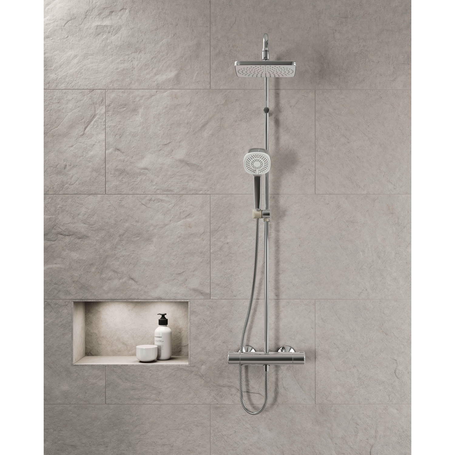 HansaMICRA Style Regenbrause-Duscharmatur 4435 3-strahlig Ausladung 445-470 mm Chrom HansaMICRA Style Regenbrause-Duscharmatur 4435 3-strahlig Ausladung 445-470 mm Chrom