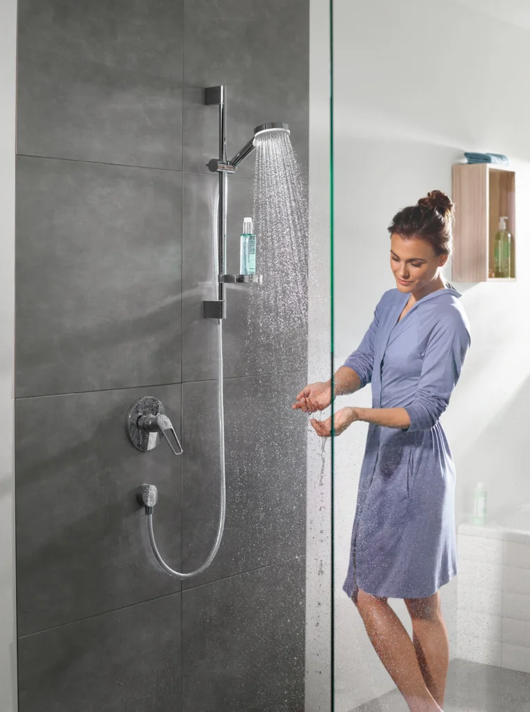 Hansgrohe Crometta Brausenset Vario/Unica 100 mm, weiß/chrom, 65 cm Brausestange mit Seifenschale Hansgrohe Crometta Brausenset Vario/Unica 100 mm, weiß/chrom, 65 cm Brausestange mit Seifenschale