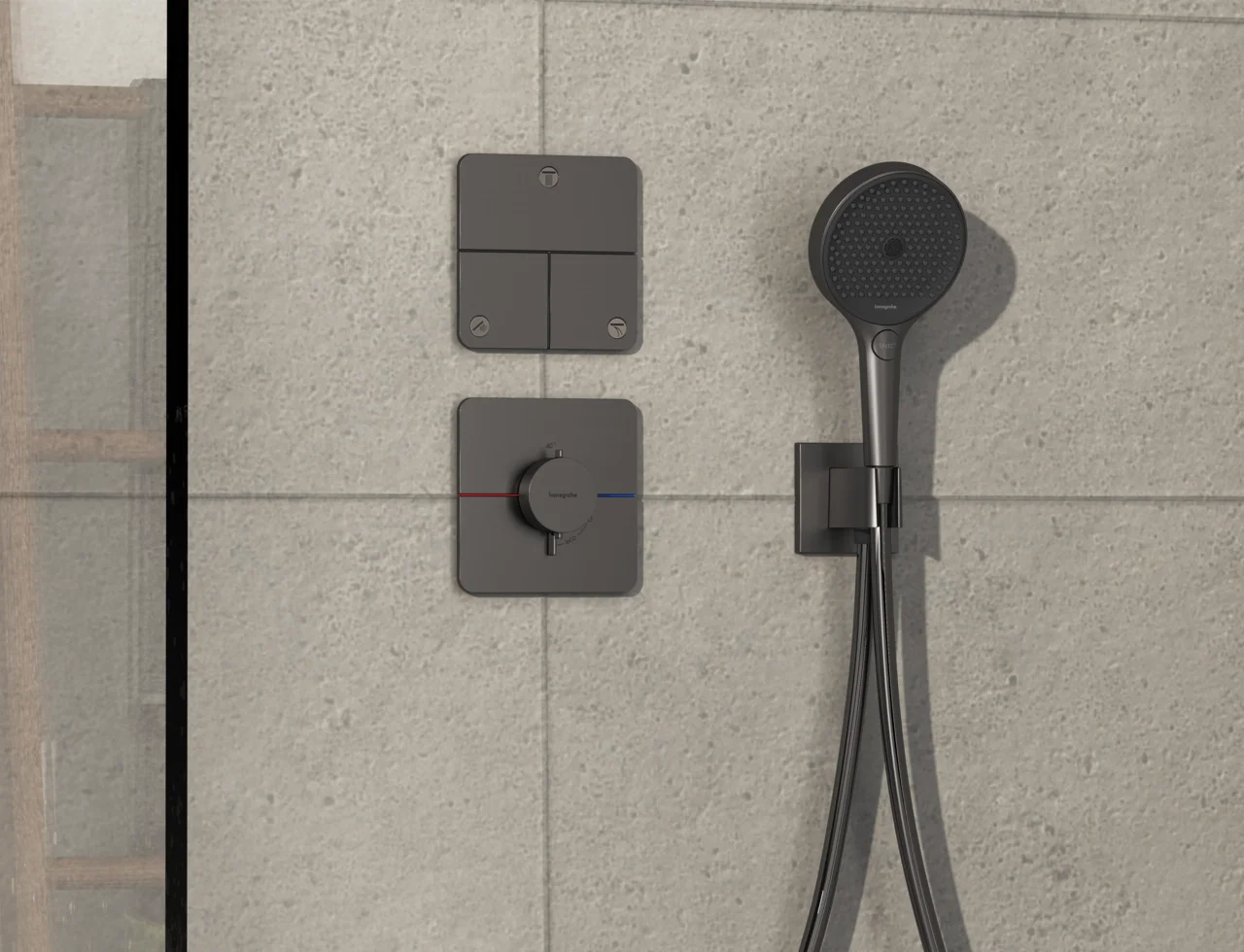 Hansgrohe ShowerSelect Comfort Q Ventil Unterputz, 3 Verbraucher, Brushed Black Chrome, Durchflussmenge 26 l/min, max. Betriebsdruck 10 bar