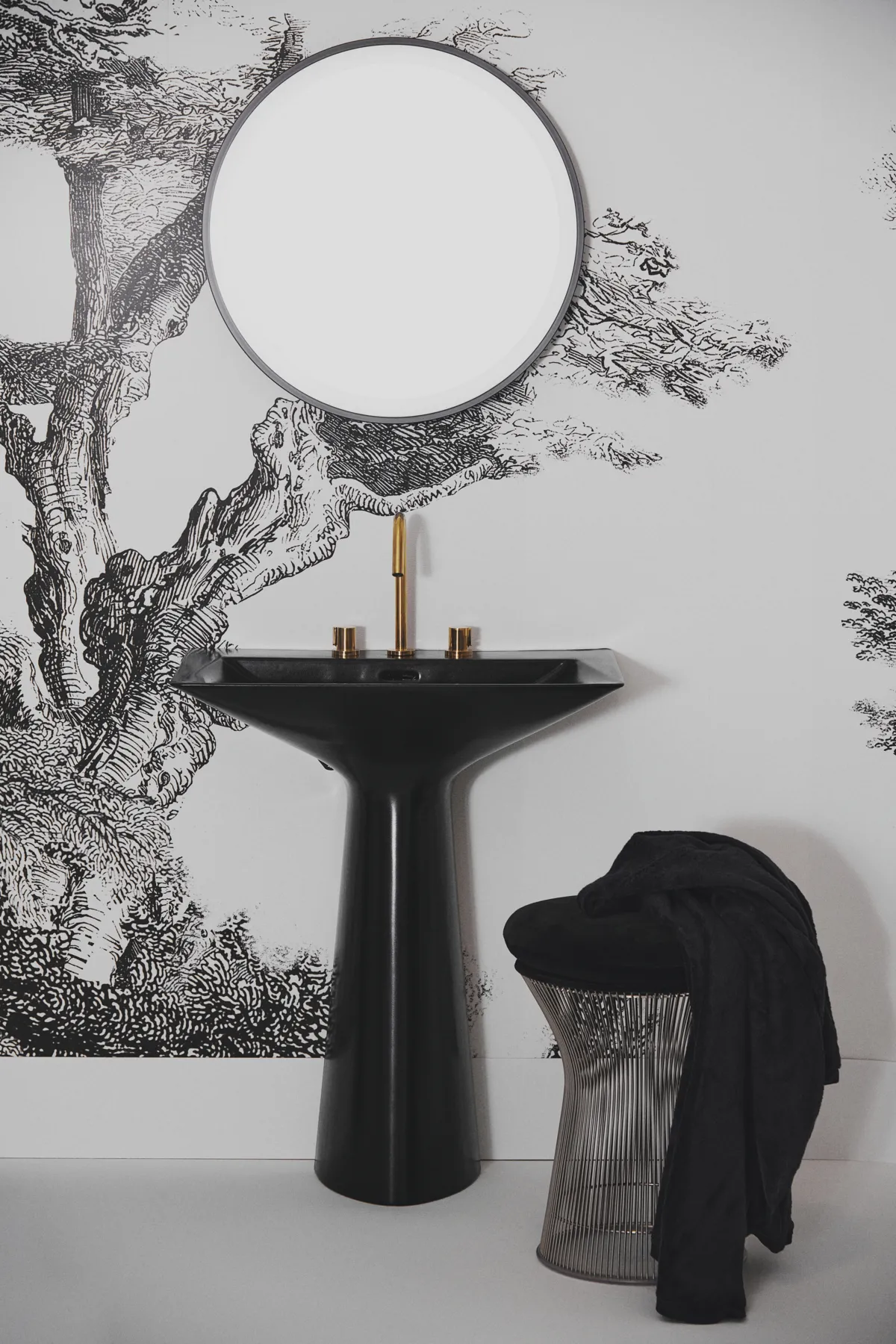 Ideal Standard Spiegel „Conca“ 65 × 65 cm Ideal Standard Spiegel „Conca“ 65 × 65 cm