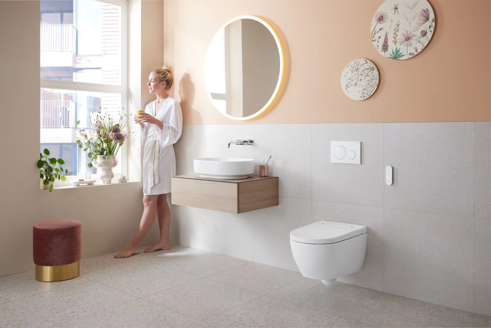 Geberit Wand-Dusch-WC Komplettanlage AquaClean „Alba“ 600 × 484 × 400 mm in weiß alpin, Befestigung sichtbar, ohne Spülrand