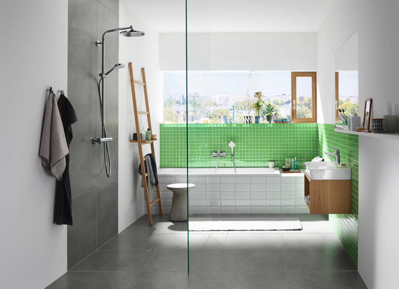 Hansgrohe Crometta S Showerpipe 240 chrom - 1-Jet mit Thermostat, Aufputzinstallation, DN15, 350 mm Brausearmlänge