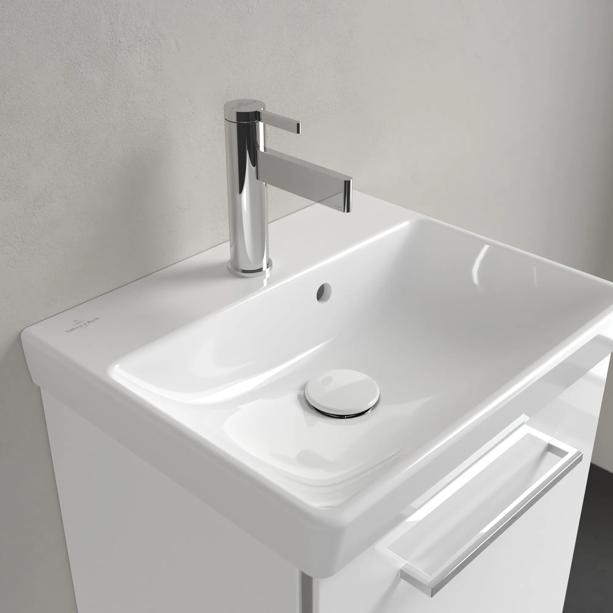 Villeroy & Boch Handwaschbecken „Avento“ 450 × 370 × 150 mm, für Becken mittig, mit Hahnlochbohrung, Hahnlochposition mittig in Weiß Alpin Villeroy & Boch Handwaschbecken „Avento“ 450 × 370 × 150 mm, für Becken mittig, mit Hahnlochbohrung, Hahnlochposition mittig in Weiß Alpin