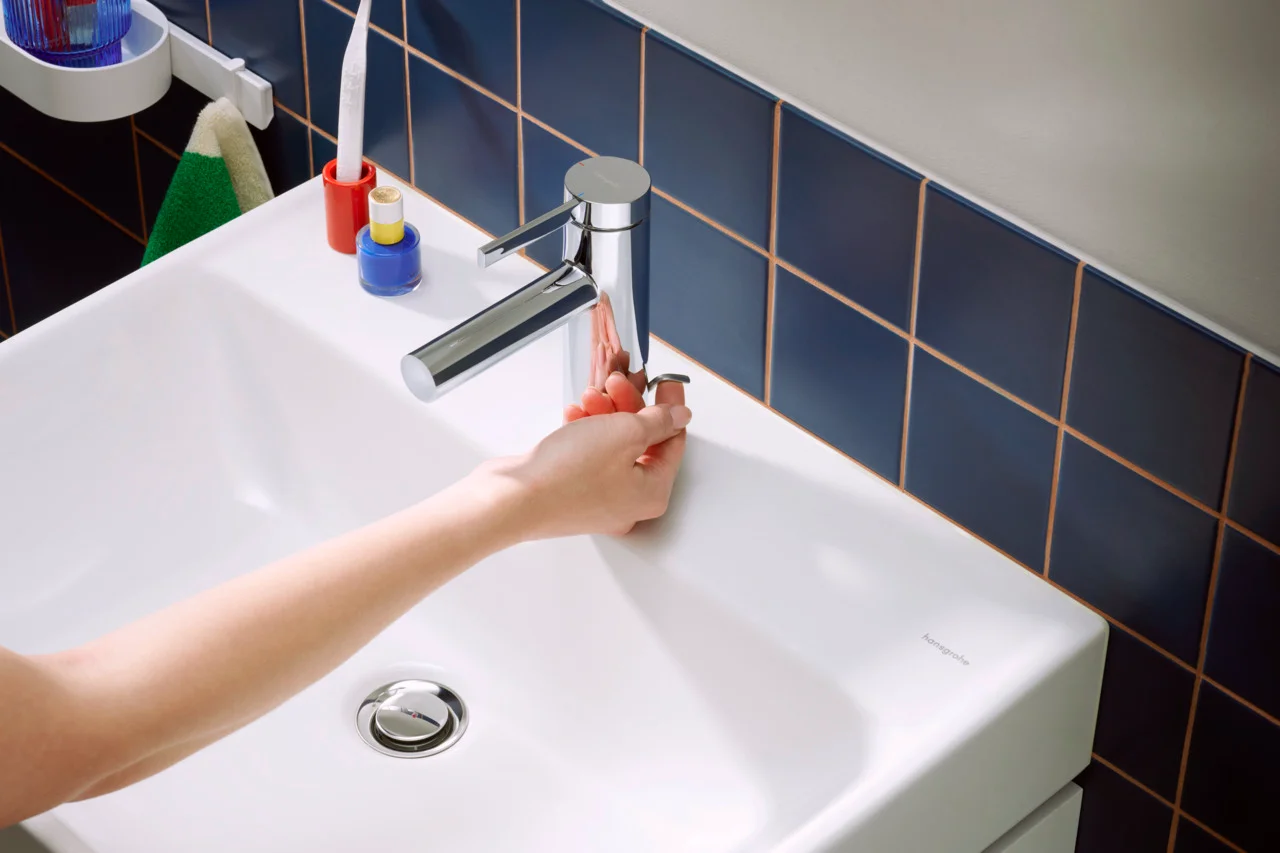 Hansgrohe Zesis S Einhebel-Waschtischmischer chrom, Ausladung 115 mm, Auslaufhöhe 104 mm, ComfortZone 100, Keramikmischsystem, Zugstangen-Ablaufgarnitur G 1/4