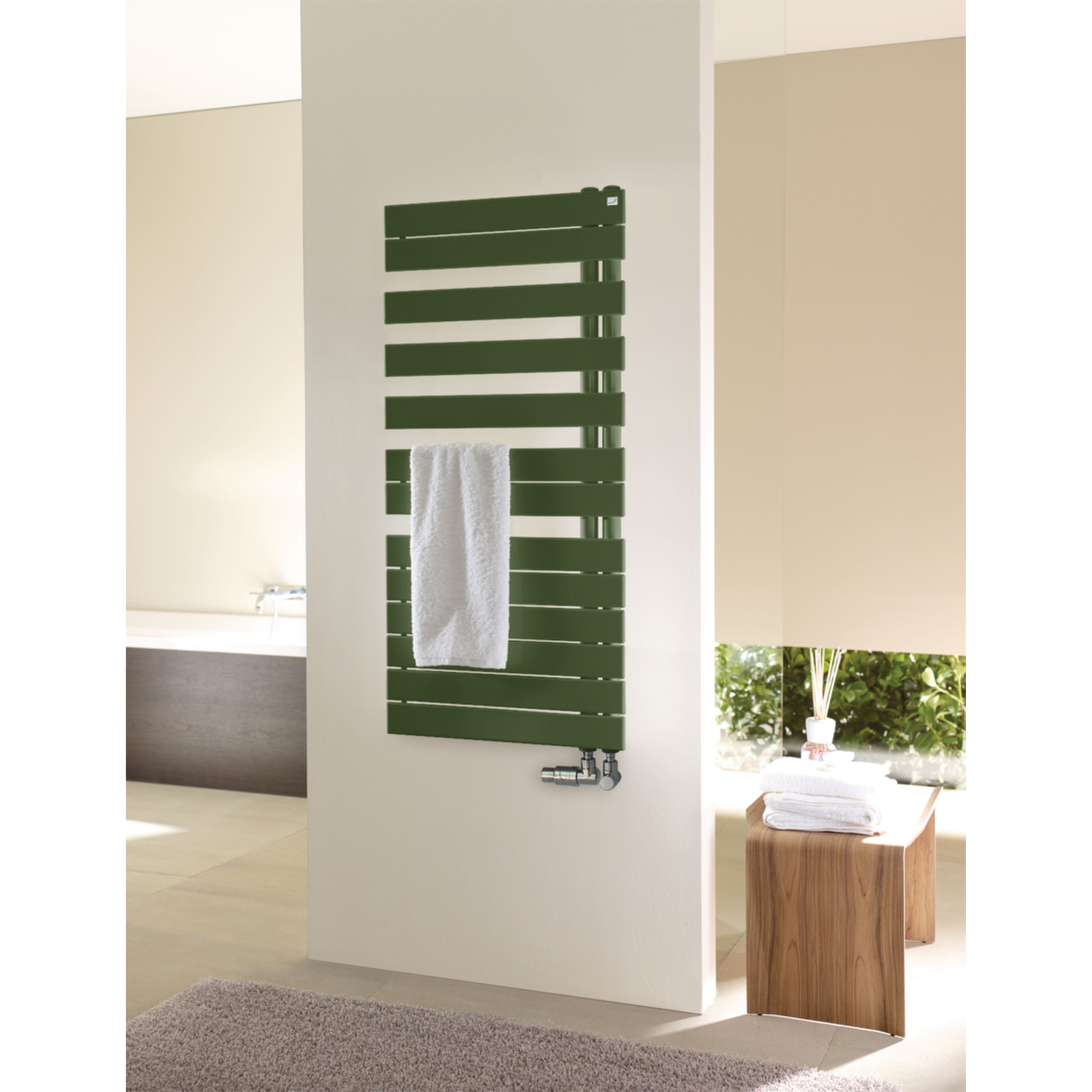 Zehnder Design-Heizkörper Roda Spa Asym ROFR-120-055, 1183x65x550, RAL 9016