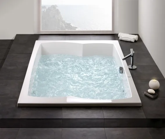 Hoesch Badewanne „Largo“ rechteck 200 × 140 cm in Weiß Hoesch Badewanne „Largo“ rechteck 200 × 140 cm in Weiß