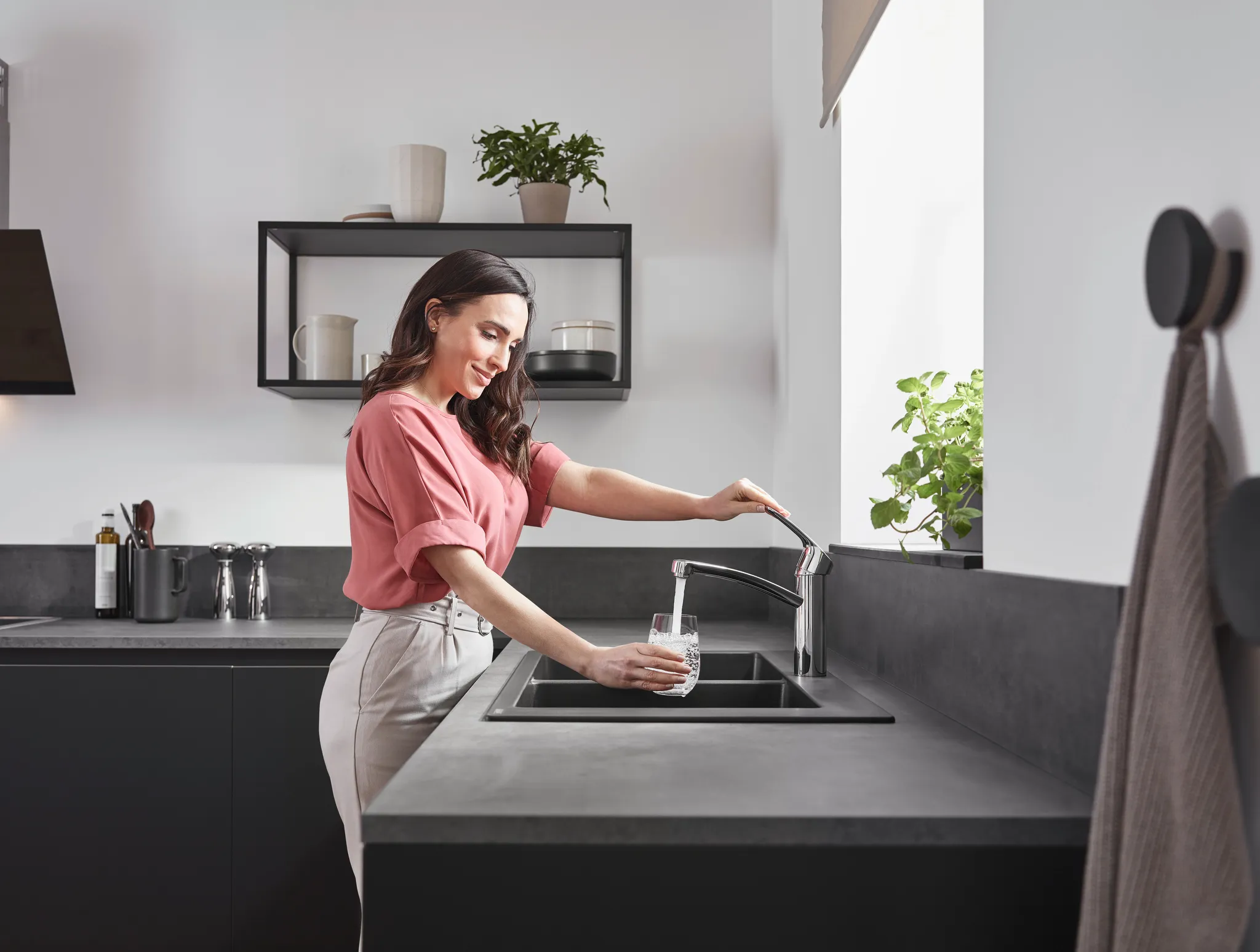 Focus M41 Einhebel-Küchenmischer 160, Eco, 1jet Chrom
