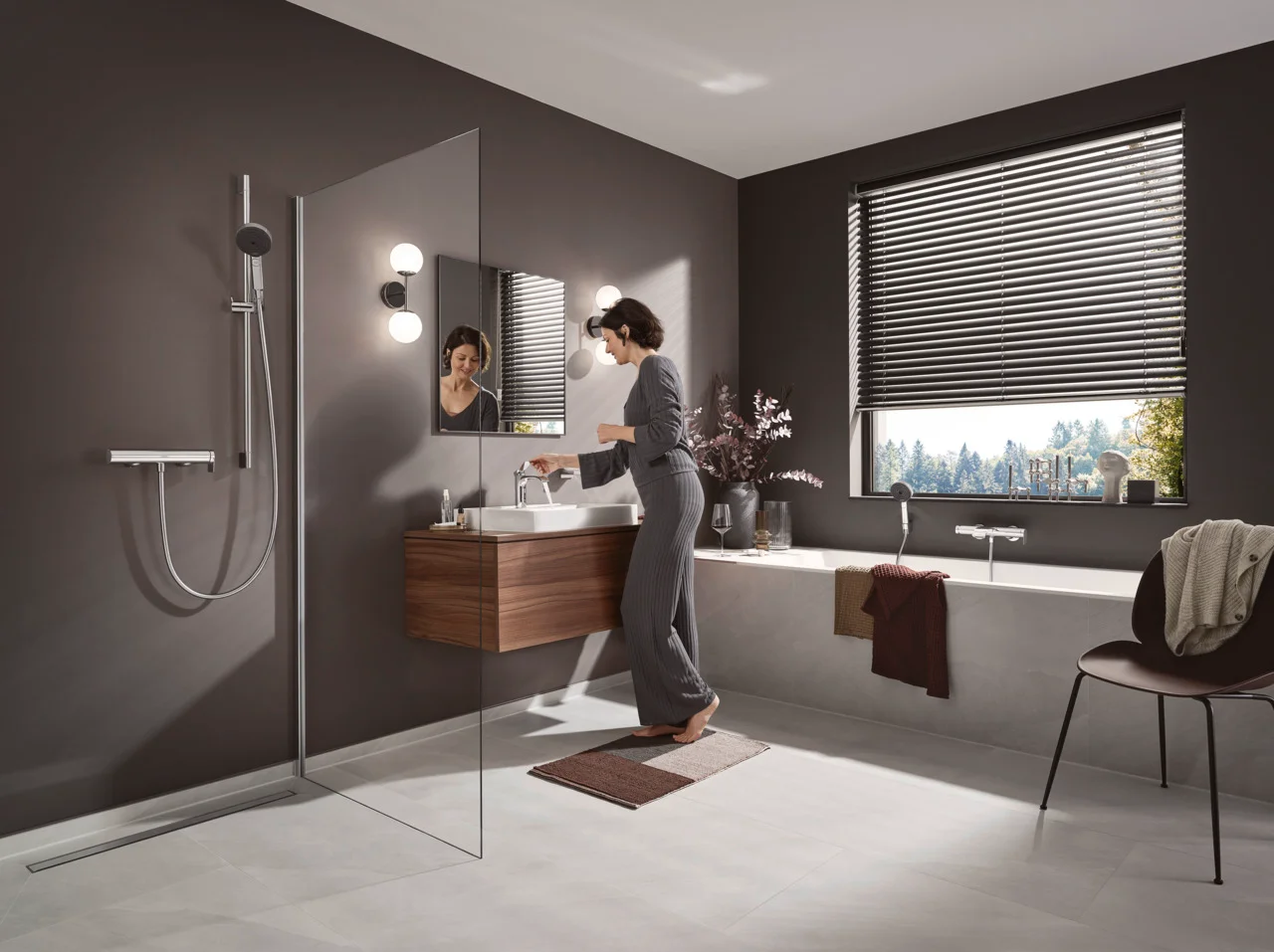Hansgrohe RainDrain Match Duschrinne 800 mm mit höhenverstellbarem Rahmen, Edelstahl gebürstet