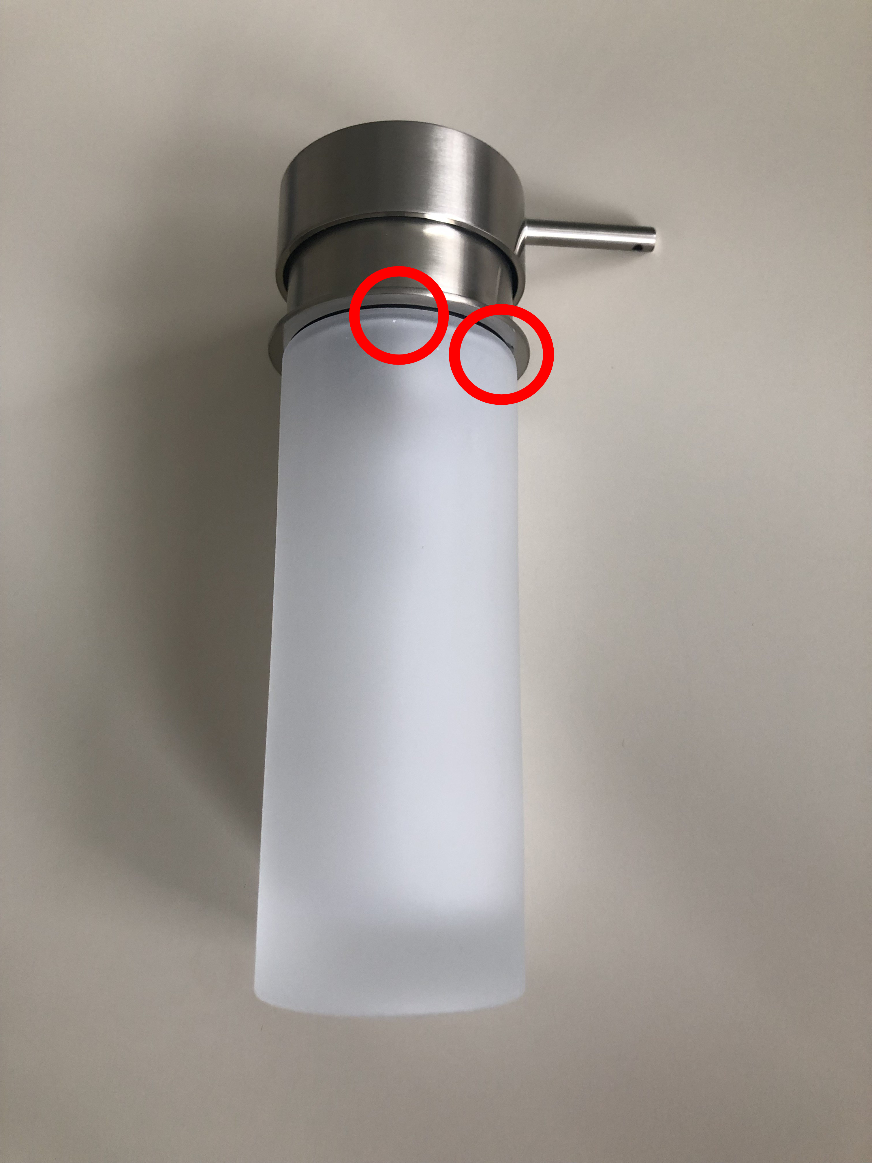 Duravit Seifenspender „Starck T“, Befestigung verdeckt 6 × 17,6 cm in Edelstahl gebürstet 0099357000 - B-Ware Duravit Seifenspender „Starck T“, Befestigung verdeckt 6 × 17,6 cm in Edelstahl gebürstet 0099357000 - B-Ware