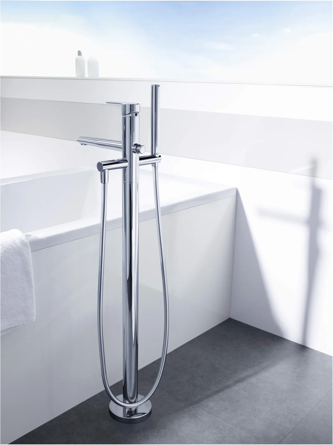 HansaRONDA Einhebelmischer Badebatterie mit Standrohr 0342 1-strahlig Ausladung 200 mm DN15 Chrom