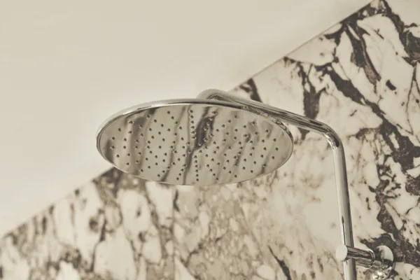 Ideal Standard Joy Neo Duschsystem mit Einhebel-Brausearmatur Kreuzgriffe Chrom Ideal Standard Joy Neo Duschsystem mit Einhebel-Brausearmatur Kreuzgriffe Chrom