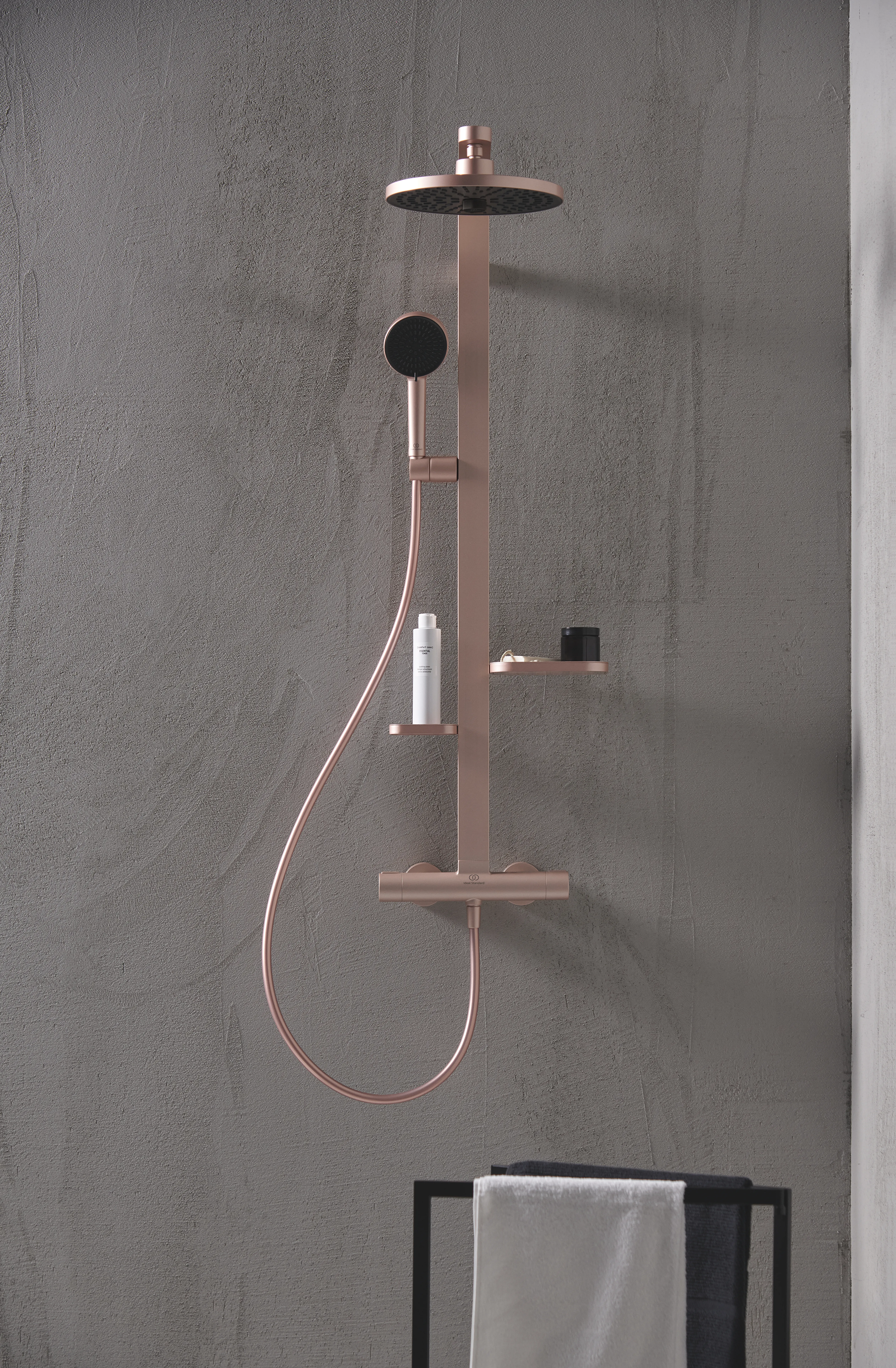Ideal Standard Ceratherm Alu+ Duschsystem mit Thermostat, 2 Handbrause & 2 Kopfbrause, Rosé Ideal Standard Ceratherm Alu+ Duschsystem mit Thermostat, 2 Handbrause & 2 Kopfbrause, Rosé