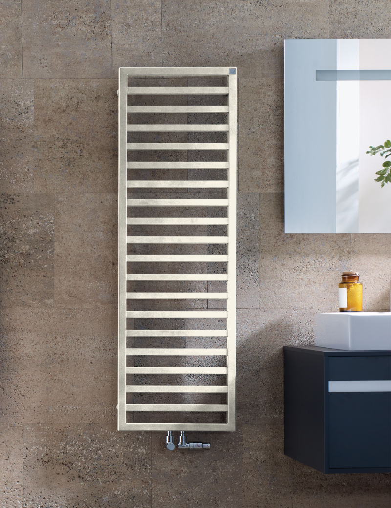 Zehnder Design-Elektroheizkörper „Quaro“ 60 × 183,5 cm in Cream (RAL 9001, glänzend)