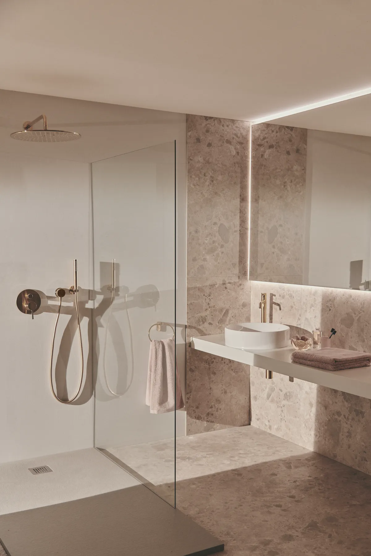 Regenbrause Idealrain, rund Durchmesser: 400mm, Brushed Gold Regenbrause Idealrain, rund Durchmesser: 400mm, Brushed Gold