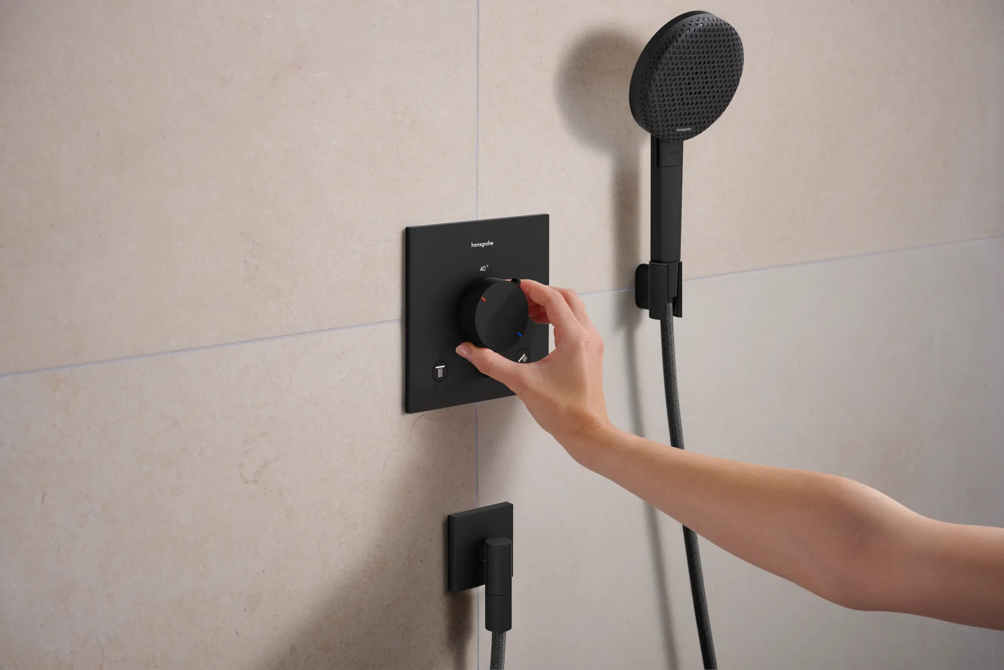 Hansgrohe Ecostat Comfort E Thermostat Unterputz, 2 Verbraucher, Mattschwarz, iBox universal 2, mit Tasten Rain klein, Rain groß, Handbrause, Schwall und Wanne