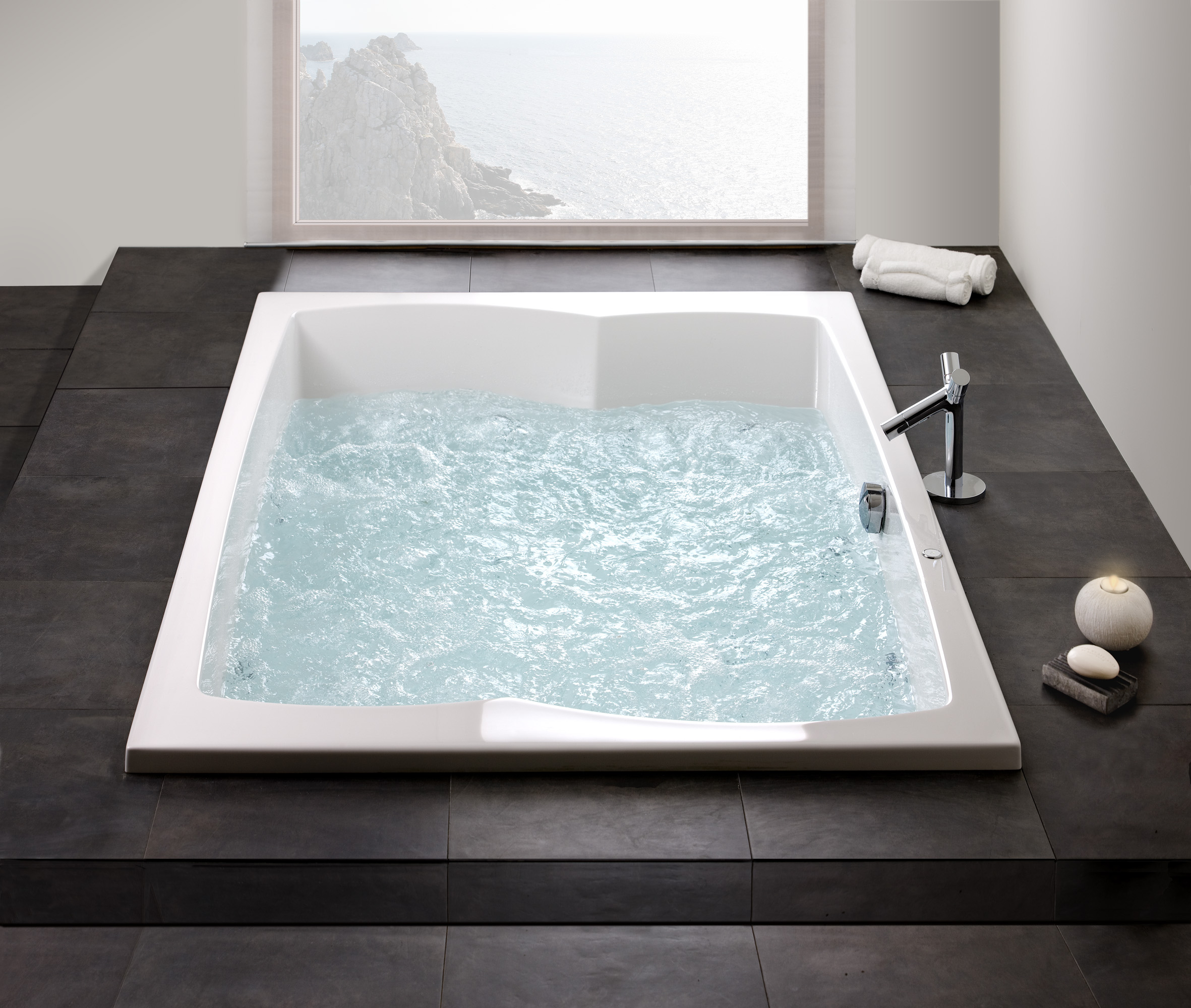 Hoesch Badewanne „Largo“ rechteck 200 × 140 cm in 