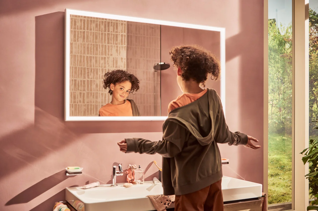 Hansgrohe Xarita E Spiegel 1200/700/50, Mattweiß, LED-Beleuchtung mit Infrarotsensor, AntiFog, stufenlos dimmbar