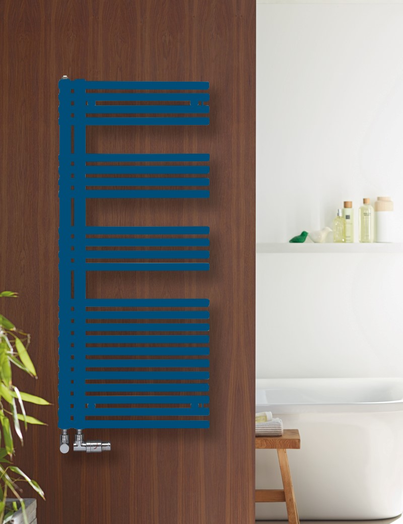 Zehnder Design-Heizkörper „Forma Asym“ für Warmwasser-Zentralheizung oder gemischten Betrieb mit 50 mm-Mittelanschluss 49,6 × 144,1 cm in Gentian Blue (RAL 5010) Zehnder Design-Heizkörper „Forma Asym“ für Warmwasser-Zentralheizung oder gemischten Betrieb mit 50 mm-Mittelanschluss 49,6 × 144,1 cm in Gentian Blue (RAL 5010)