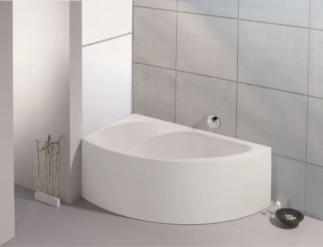 Hoesch Badewanne „Spectra“ eck, asymmetrisch 171 × 101 cm, links, mit Schürze in Weiß