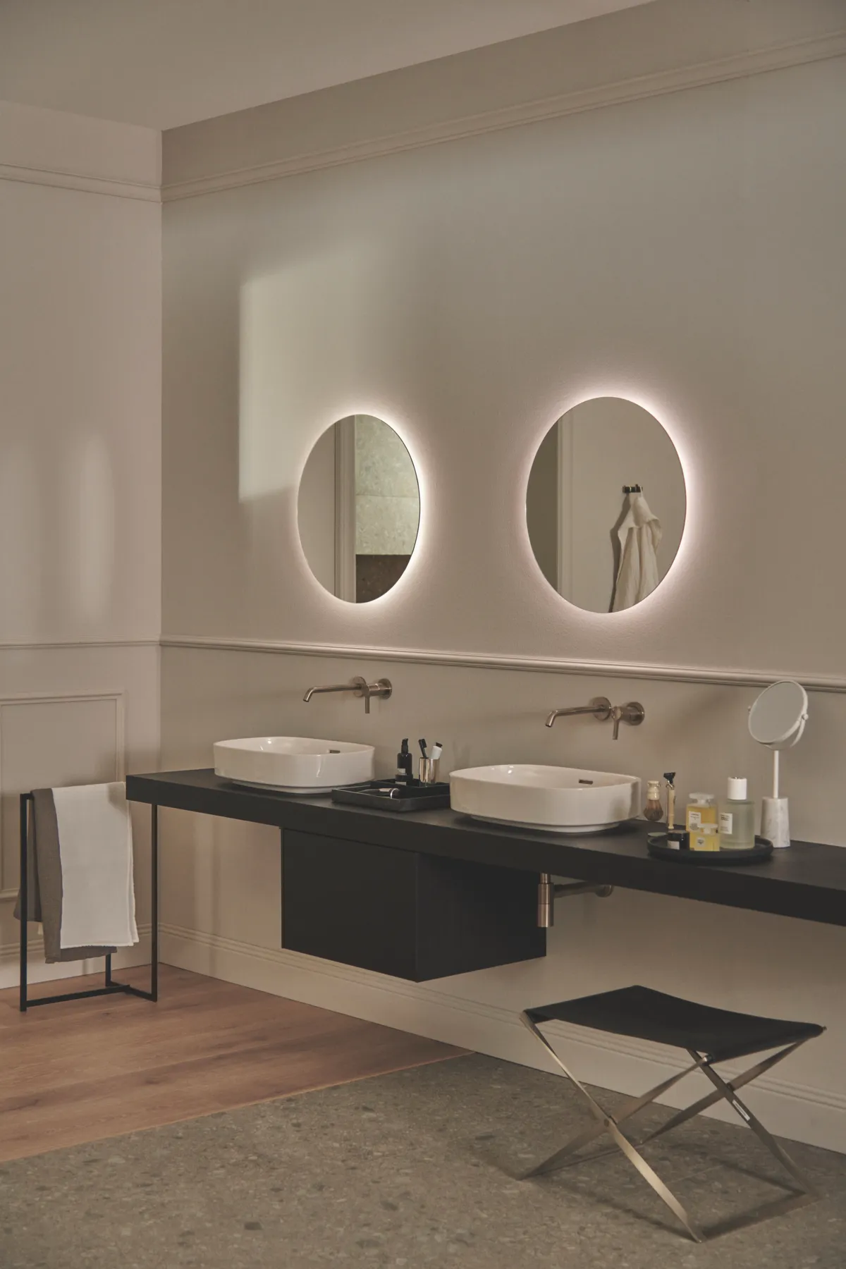 Ideal Standard Aufsatzwaschtisch Linda-X T4401MA Weiß mit IdealPlus Ideal Standard Aufsatzwaschtisch Linda-X T4401MA Weiß mit IdealPlus