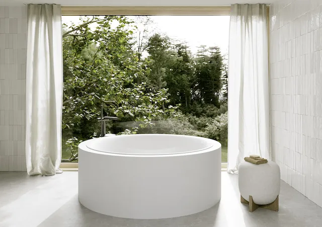 BettePond Oval Badewanne, glasierter Titan-Stahl, weiß, 1500 x 1500 mm, 8 mm Randhöhe, Einbau, 1- oder 2-Sitzer