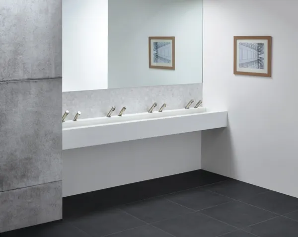 Waschbecken „Silhouette“ 240 × 47 × 20 cm in Weiß Waschbecken „Silhouette“ 240 × 47 × 20 cm in Weiß