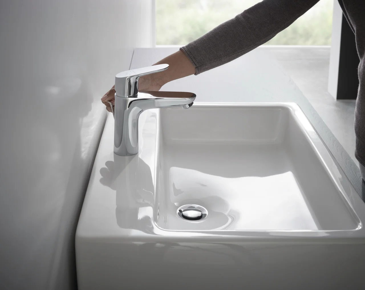 Hansgrohe Waschtischmischer Focus LowFlow, Chrom, Ausladung 119 mm, Auslaufhöhe 94 mm, Hebelgriff, Normalstrahl, max. Durchflussmenge 3,5 l/min