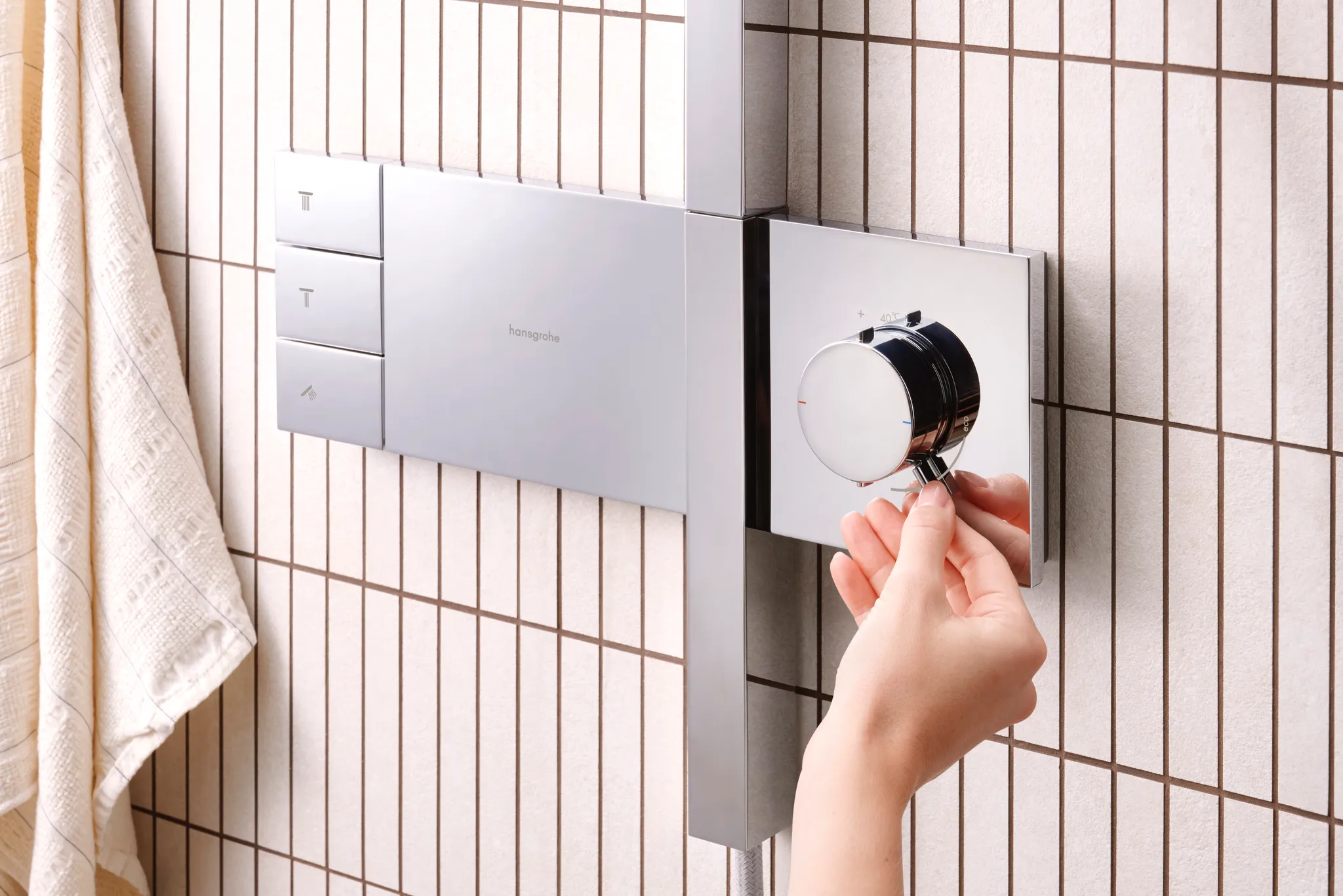 Hansgrohe Raindance Alive Q Showerpipe 210⁄340 2jet mit ShowerSelect Comfort, Chrom Hansgrohe Raindance Alive Q Showerpipe 210⁄340 2jet mit ShowerSelect Comfort, Chrom