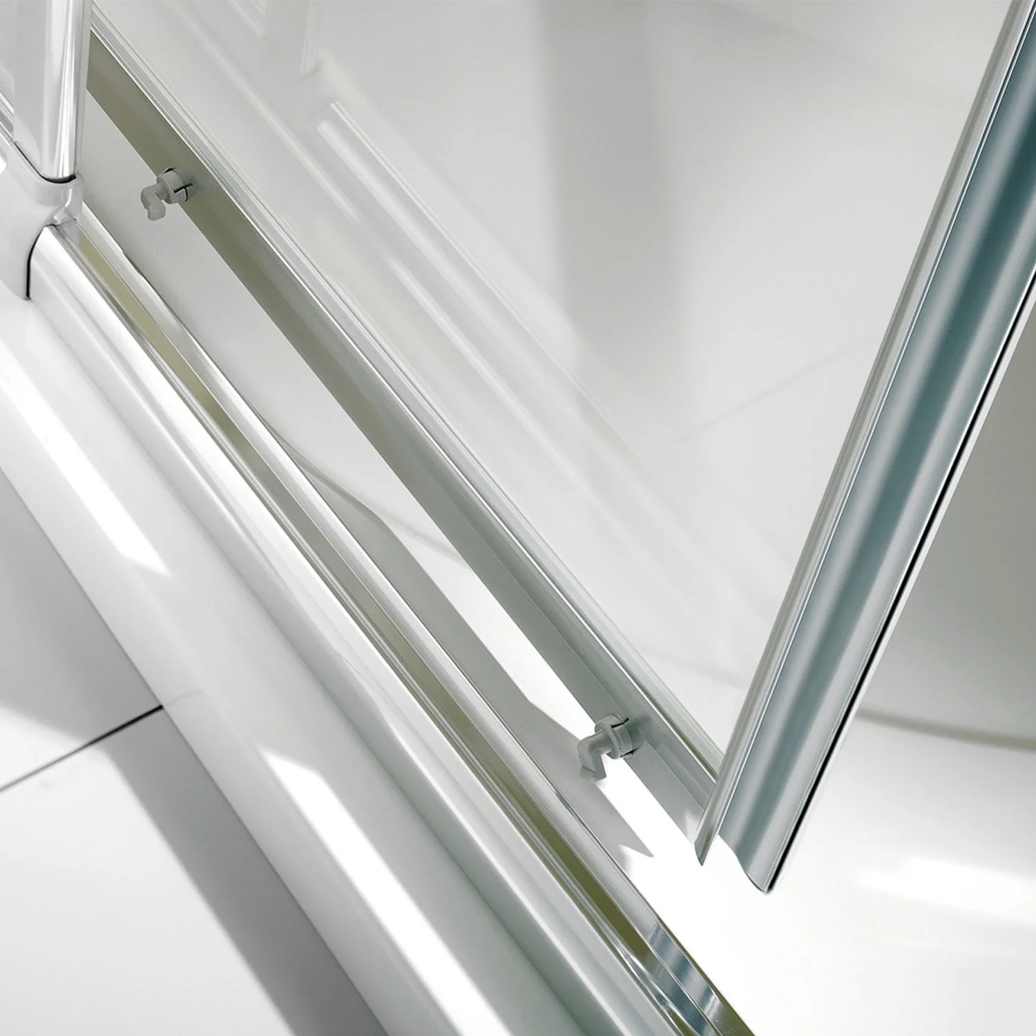 Breuer QUICK 72 Fara Schiebetür 4-teilig, Alu Silber matt, 800–900 mm, Höhe 1.850 mm, Wanneneinbaumaß 795–910 mm
