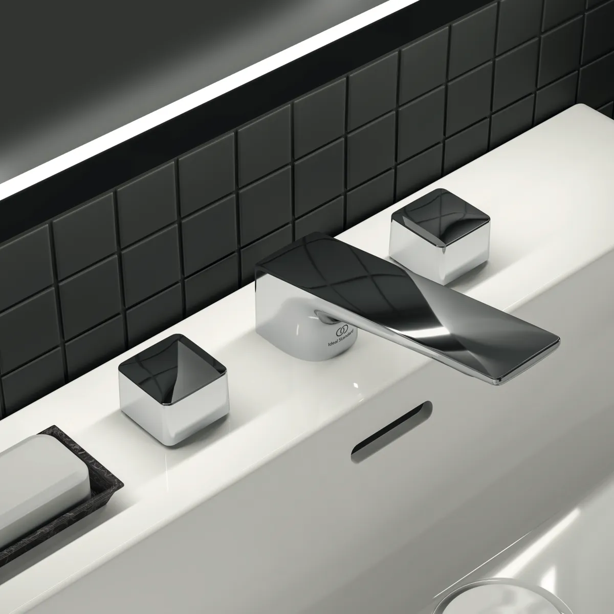 3-Loch-Waschtischarmatur Conca, mit Ablaufgarnitur, Ausladung 133mm, Brushed Gold 3-Loch-Waschtischarmatur Conca, mit Ablaufgarnitur, Ausladung 133mm, Brushed Gold