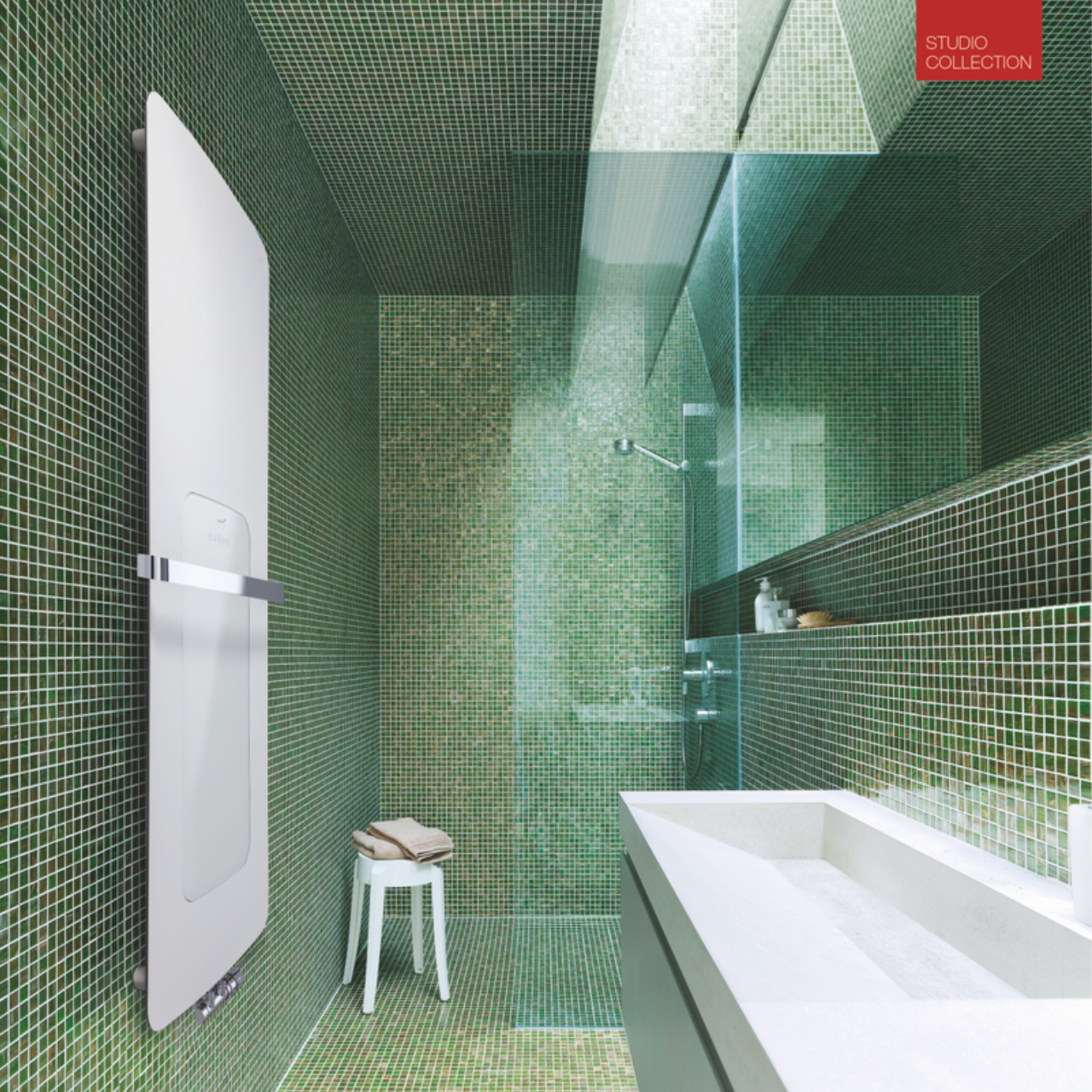 Hybridheizkörper „Folio Hybrid“ 54 × 179,6 cm in weiß Hybridheizkörper „Folio Hybrid“ 54 × 179,6 cm in weiß