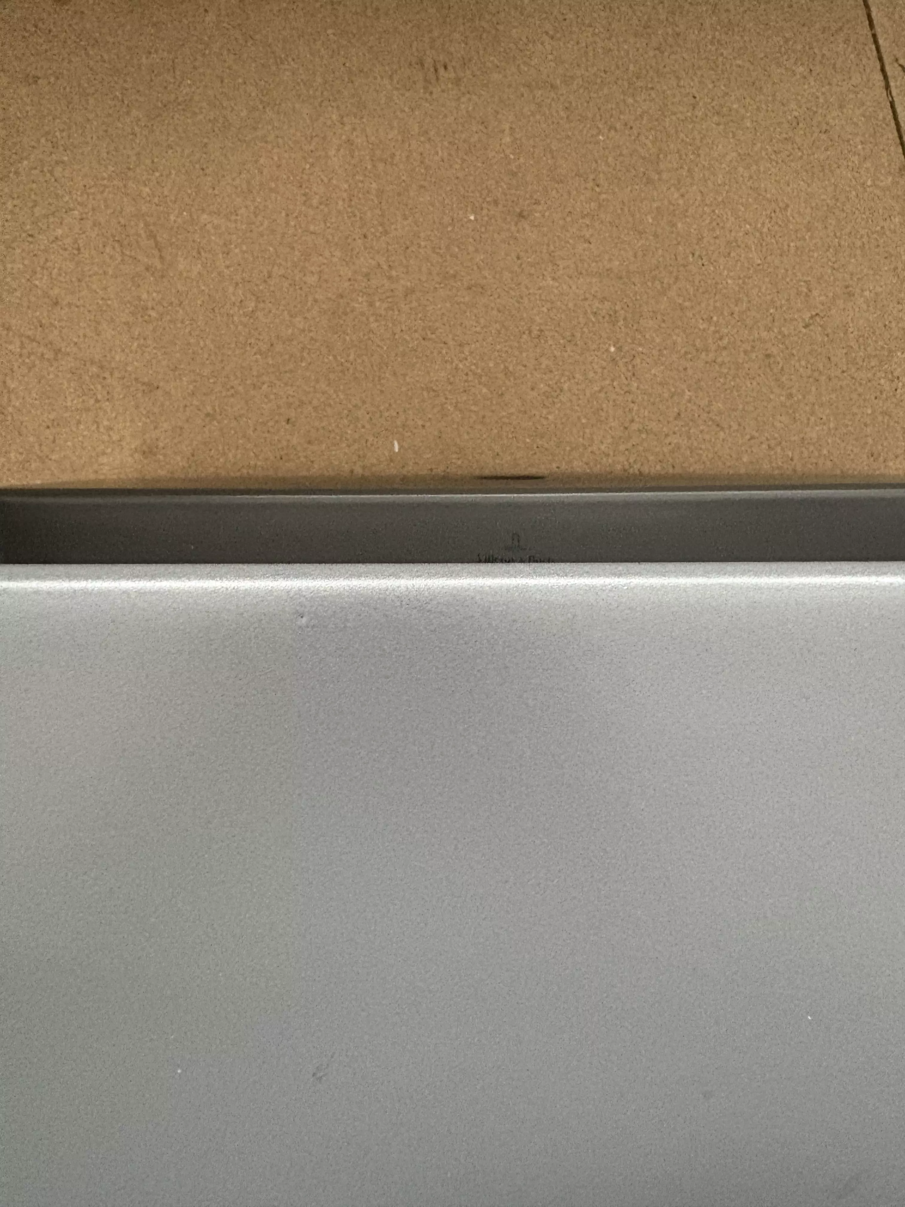 Villeroy & Boch Wandwaschtisch aus TitanCeram geschliffen „Memento 2.0“, 500 × 420 × 140 mm, 4A225LI4 Sonderangebot B-Ware Villeroy & Boch Wandwaschtisch aus TitanCeram geschliffen „Memento 2.0“, 500 × 420 × 140 mm, 4A225LI4 Sonderangebot B-Ware