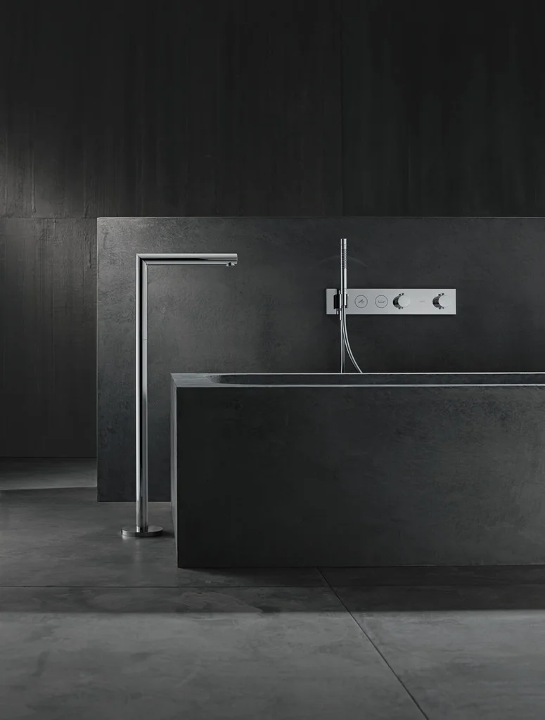 Hansgrohe AXOR ShowerSolutions Kopfbrause 350 1jet mit Brausearm, Chrom, 350 mm Brausekopfgröße, PowderRain Strahlart, 24,6 l/min Durchflussmenge bei 3 bar Hansgrohe AXOR ShowerSolutions Kopfbrause 350 1jet mit Brausearm, Chrom, 350 mm Brausekopfgröße, PowderRain Strahlart, 24,6 l/min Durchflussmenge bei 3 bar