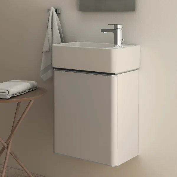 Waschtischarmatur Edge, Slim Piccolo, mit Ablaufgarnitur, Ausladung 90mm, Chrom Waschtischarmatur Edge, Slim Piccolo, mit Ablaufgarnitur, Ausladung 90mm, Chrom