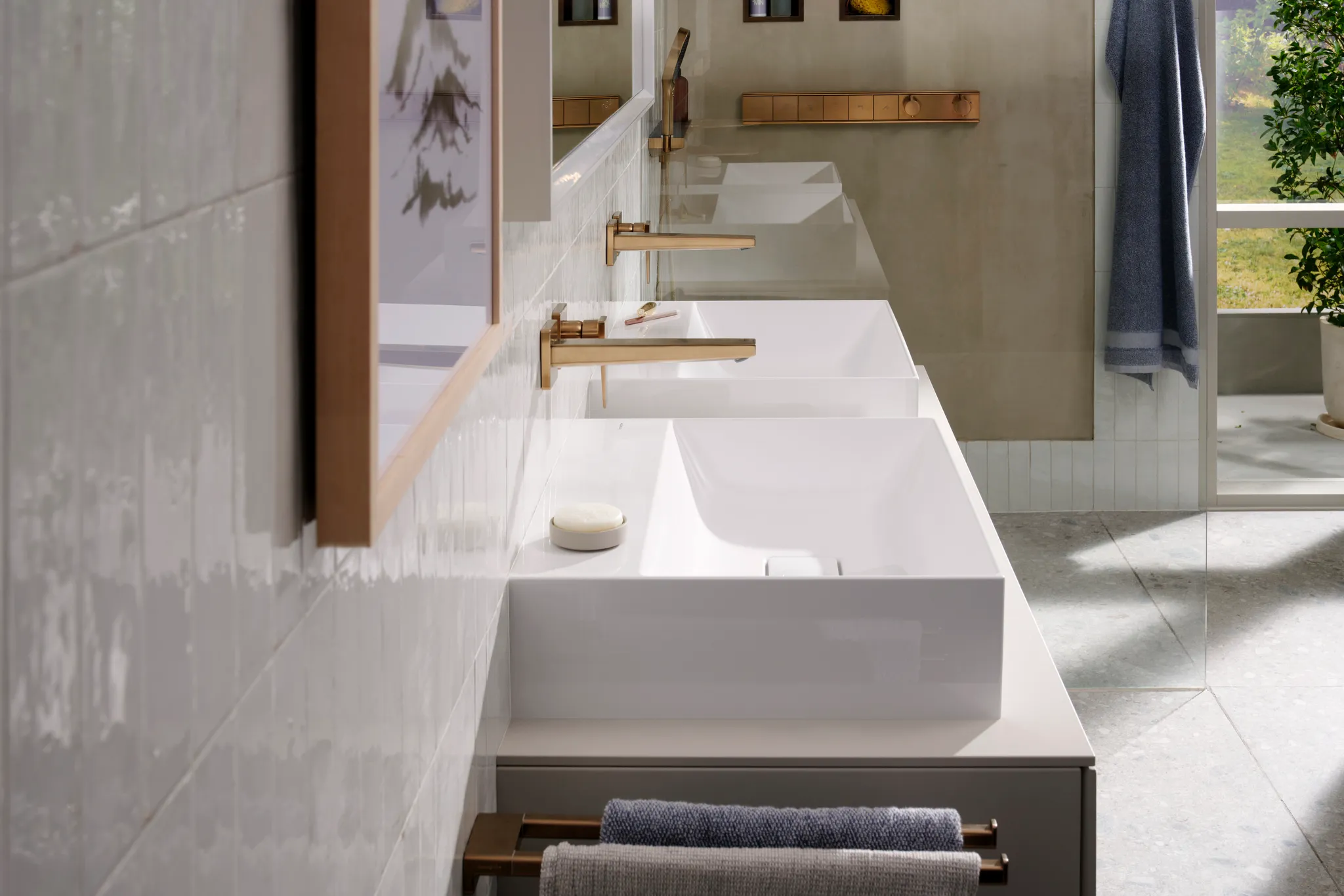 2-Loch Waschtischarmatur Unterputz Metropol F-Set langer Auslauf chrom 2-Loch Waschtischarmatur Unterputz Metropol F-Set langer Auslauf chrom