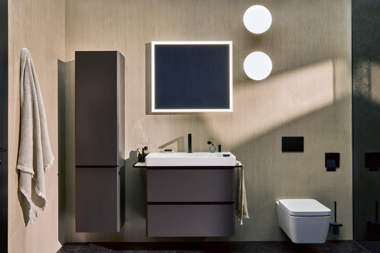 Hansgrohe Xarita E Spiegel 800/700/50 mm mit LED-Beleuchtung, IR-Sensor, Mattweiß