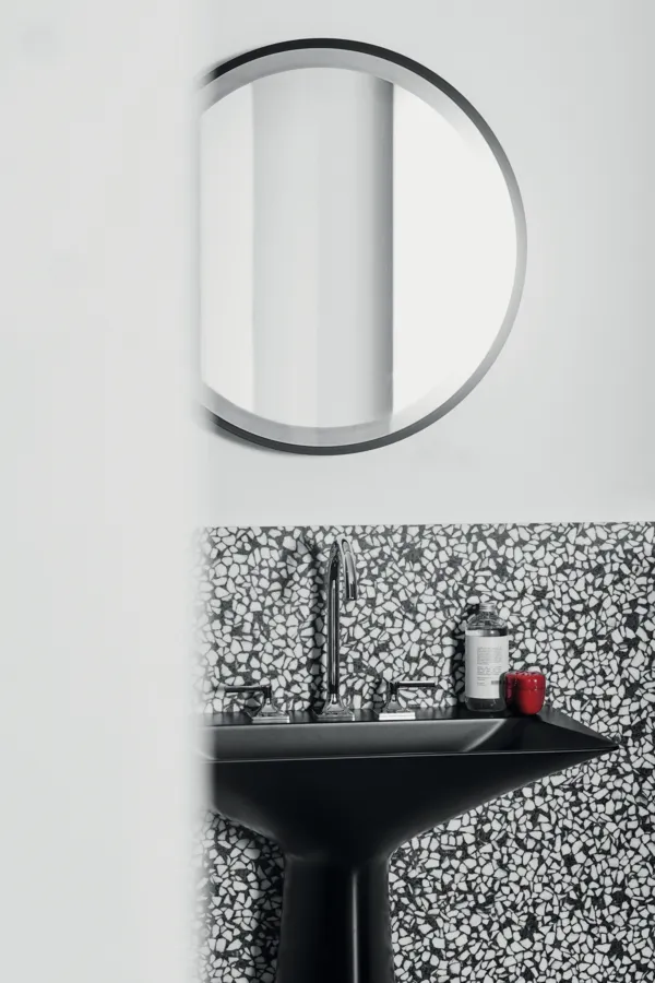 Ideal Standard Spiegel „Conca“ 65 × 65 cm Ideal Standard Spiegel „Conca“ 65 × 65 cm