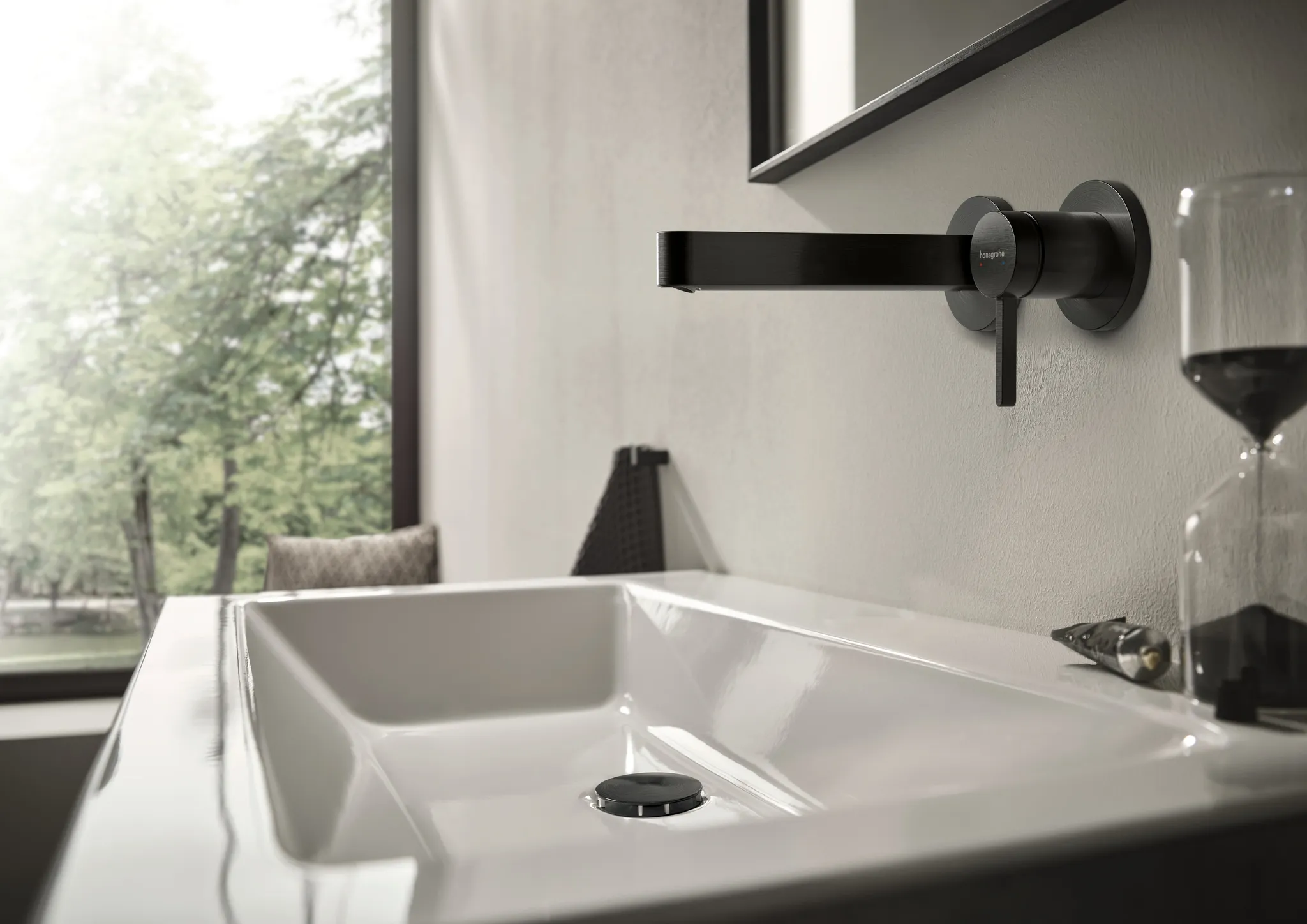 Hansgrohe Finoris Einhebel-Waschtischmischer Unterputz, Brushed Black Chrome, Ausladung 228 mm Hansgrohe Finoris Einhebel-Waschtischmischer Unterputz, Brushed Black Chrome, Ausladung 228 mm