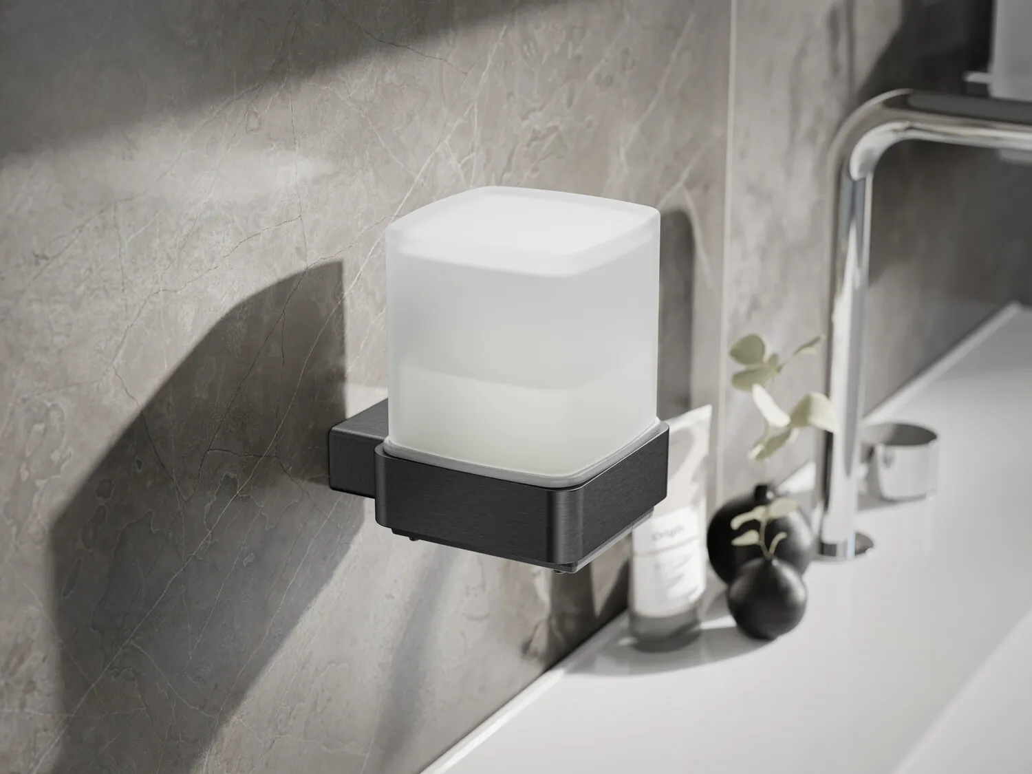 loft SensorseifenspenderGlas satiniert, schwarz/chrom loft SensorseifenspenderGlas satiniert, schwarz/chrom