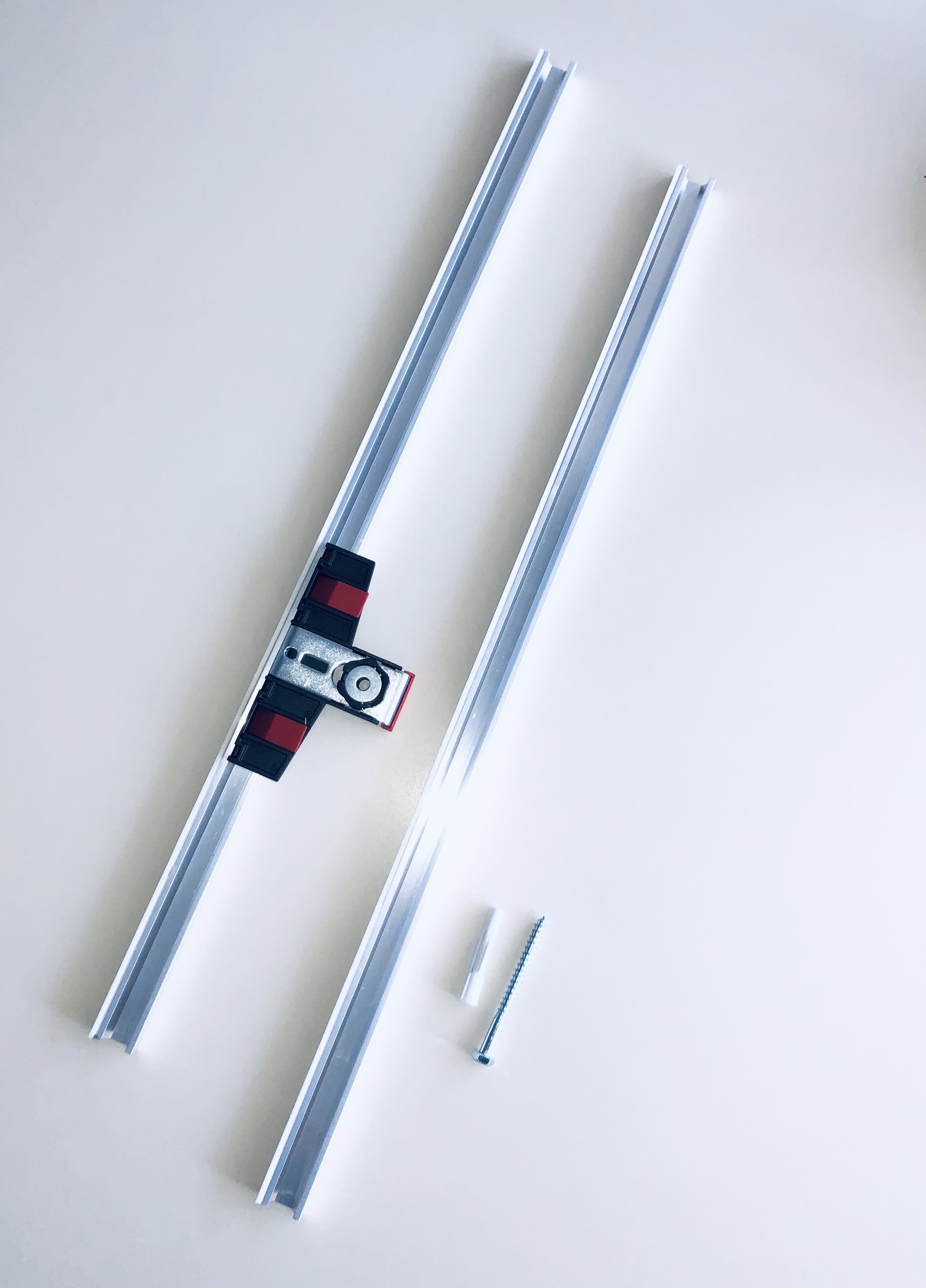 Badundu Wannenrandleisten-Set zur Wannenrand-Auflage und Klemmung für Stahl- und Acrylduschwannen zur Kombination mit Wandanker 720 mm Badundu Wannenrandleisten-Set zur Wannenrand-Auflage und Klemmung für Stahl- und Acrylduschwannen zur Kombination mit Wandanker 720 mm