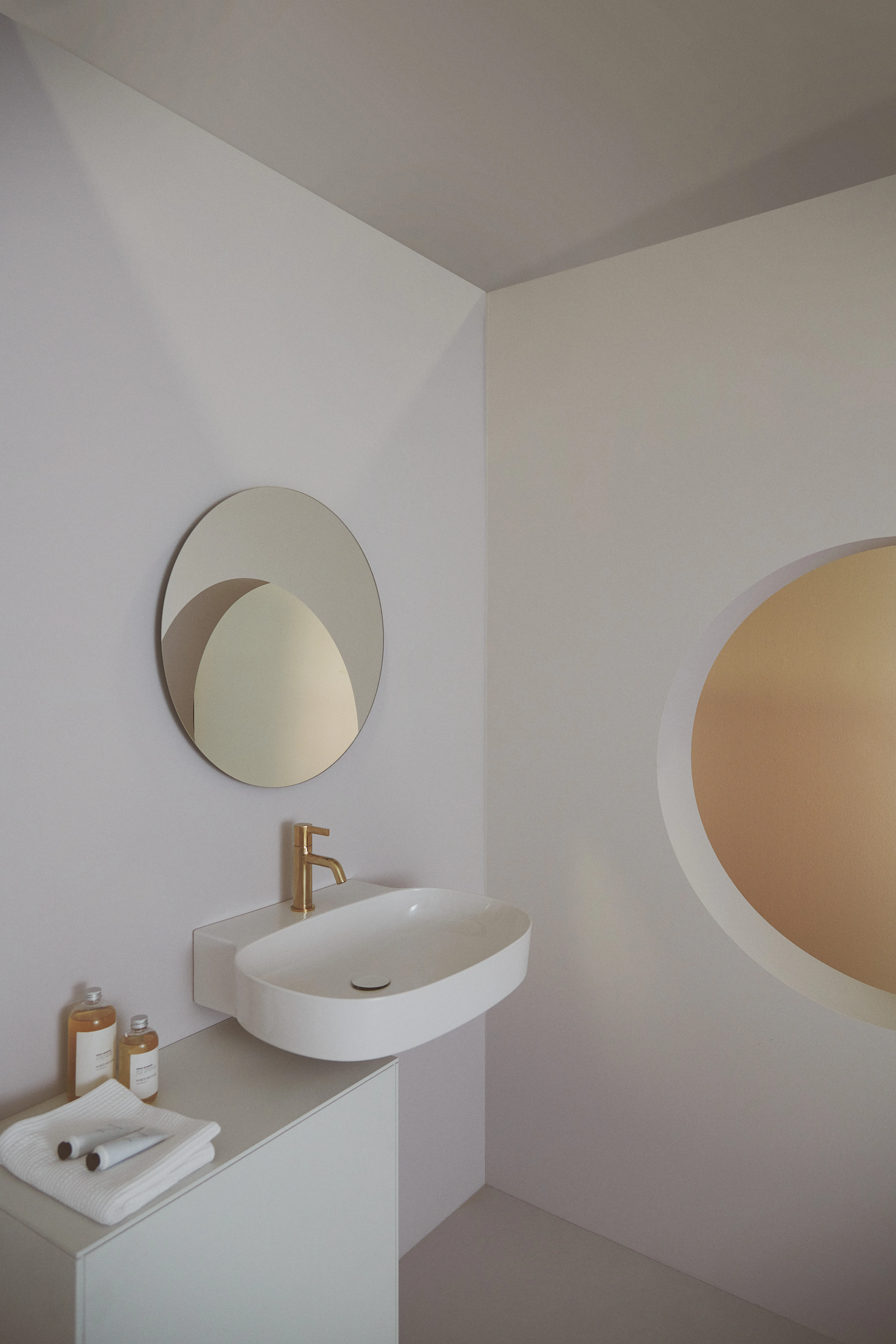 Waschbecken „Linda-X“ 60 × 50 × 13,5 cm, Hahnlochposition mittig in Weiß Waschbecken „Linda-X“ 60 × 50 × 13,5 cm, Hahnlochposition mittig in Weiß