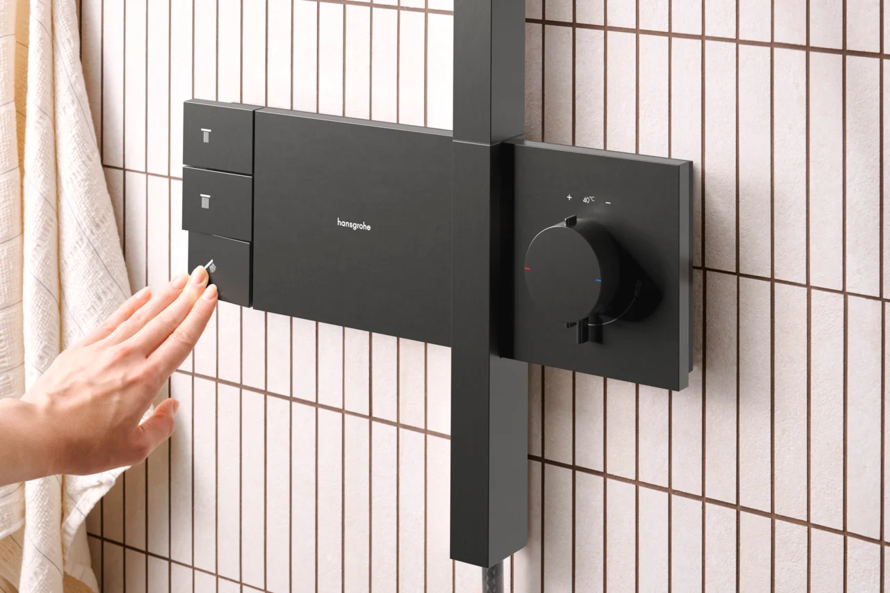 Hansgrohe Raindance Alive S Showerpipe 300 2jet mit Thermostat BBC, Brushed Black Chrome, 150 mm Stichmaß, Aufputzinstallation Hansgrohe Raindance Alive S Showerpipe 300 2jet mit Thermostat BBC, Brushed Black Chrome, 150 mm Stichmaß, Aufputzinstallation