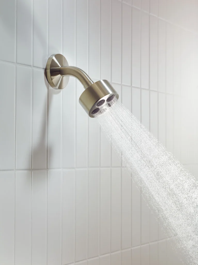 Hansgrohe AXOR One Kopfbrause 75 1jet EcoSmart Brushed Nickel, 73 mm Brausekopfgröße, PowderRain Strahlart, 8,7 l/min Durchflussmenge, verstellbarer Winkel, abnehmbare Kopfbrause, für Durchlauferhitzer geeignet