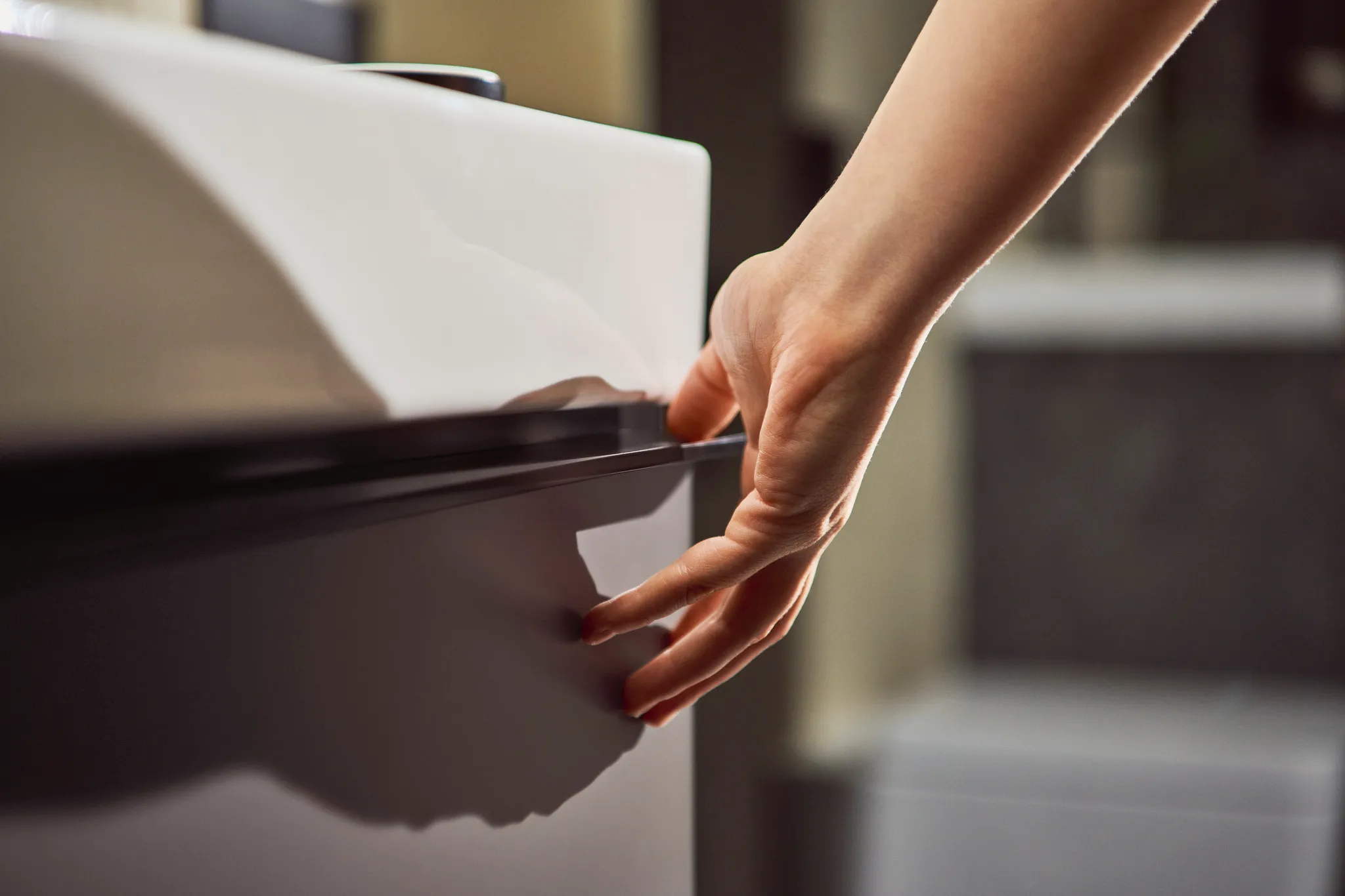 Xelu Q Waschtisch mit Ablage rechts 800/480 mit 2 Hahnlöchern ohne Überlauf, SmartClean Weiß Xelu Q Waschtisch mit Ablage rechts 800/480 mit 2 Hahnlöchern ohne Überlauf, SmartClean Weiß